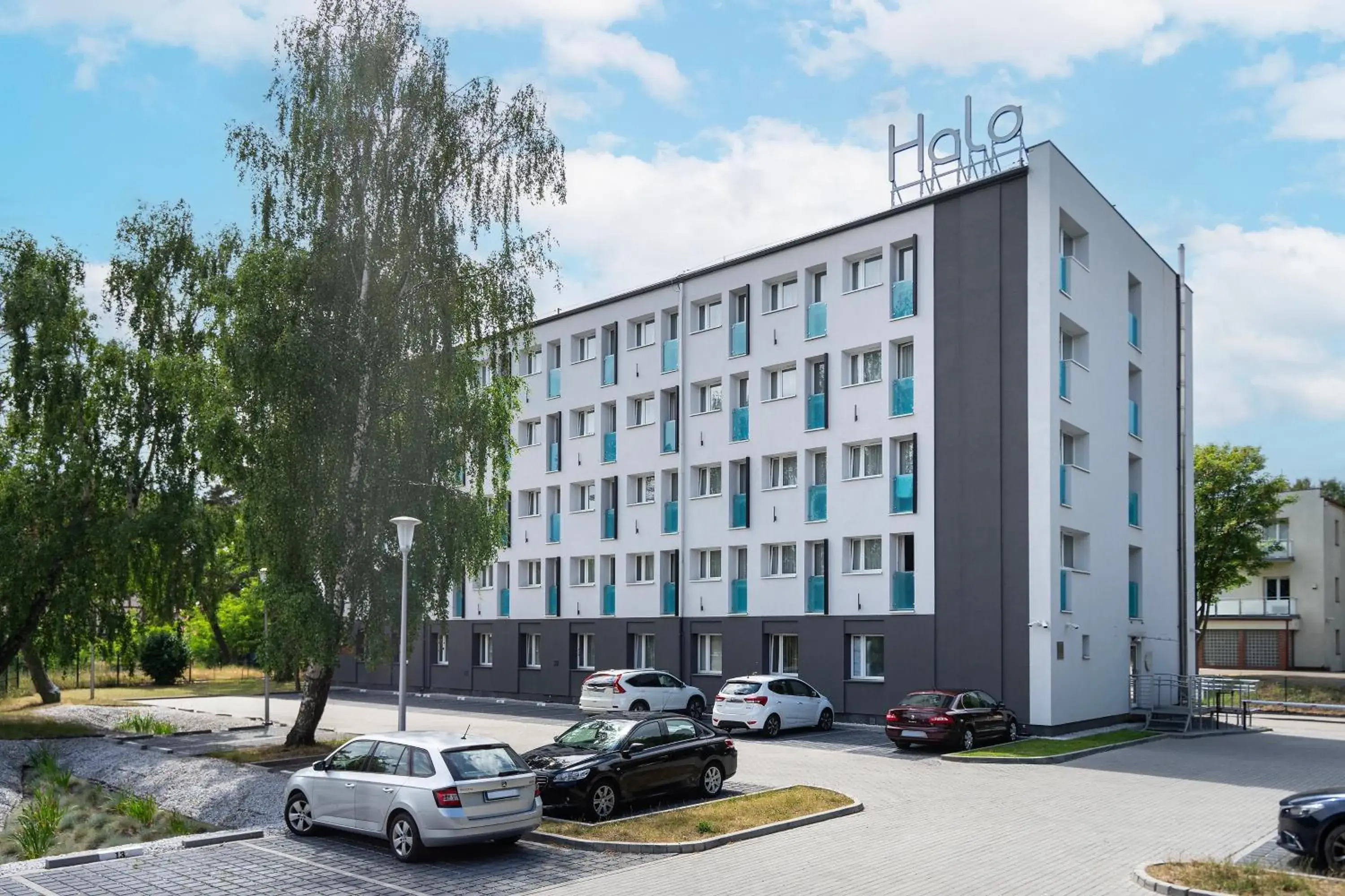 Property building in Halo Hel Property building in Halo Hel