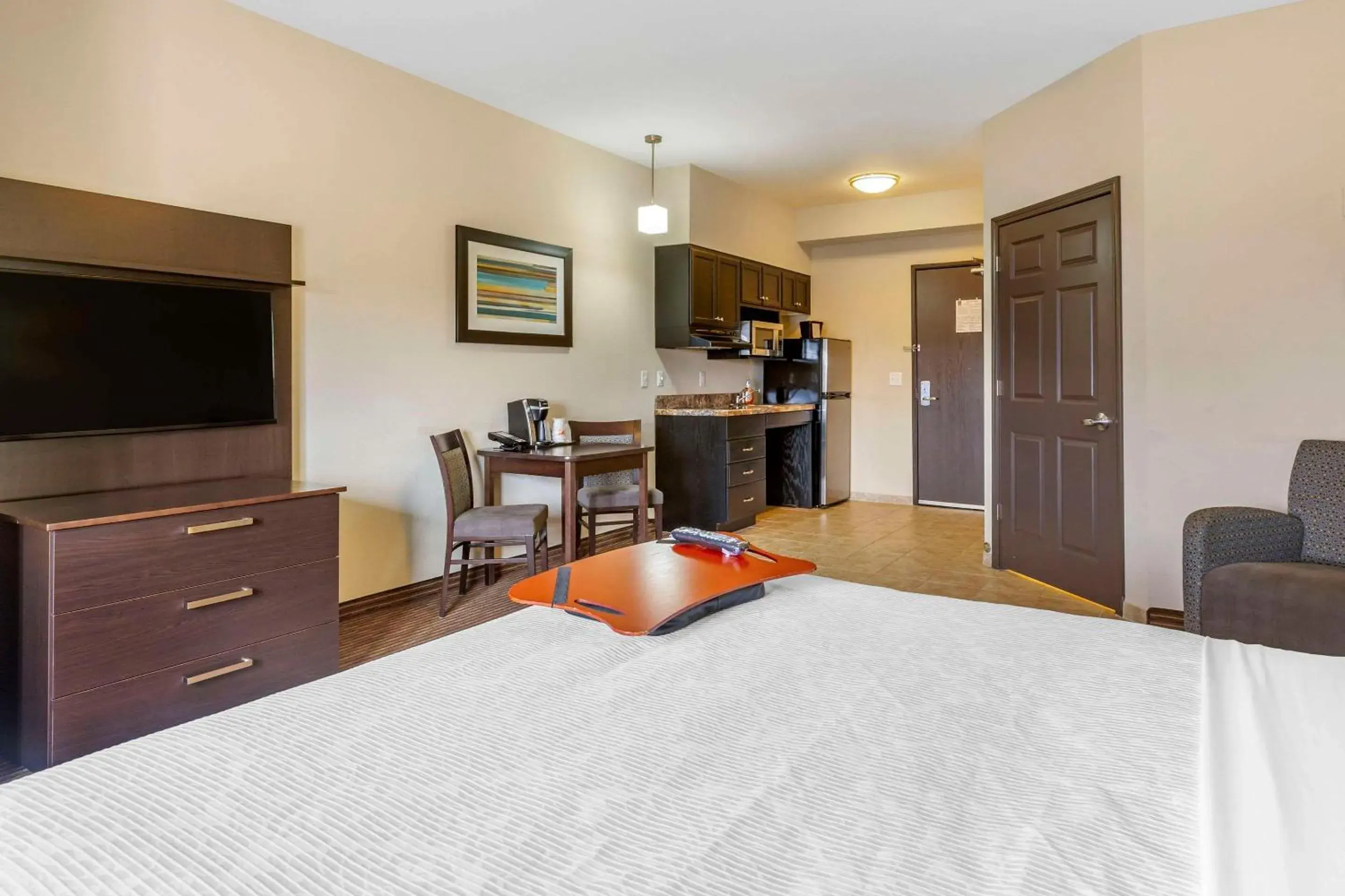 Bedroom, Bed in Quality Inn & Suites Bedroom, Bed in Quality Inn & Suites