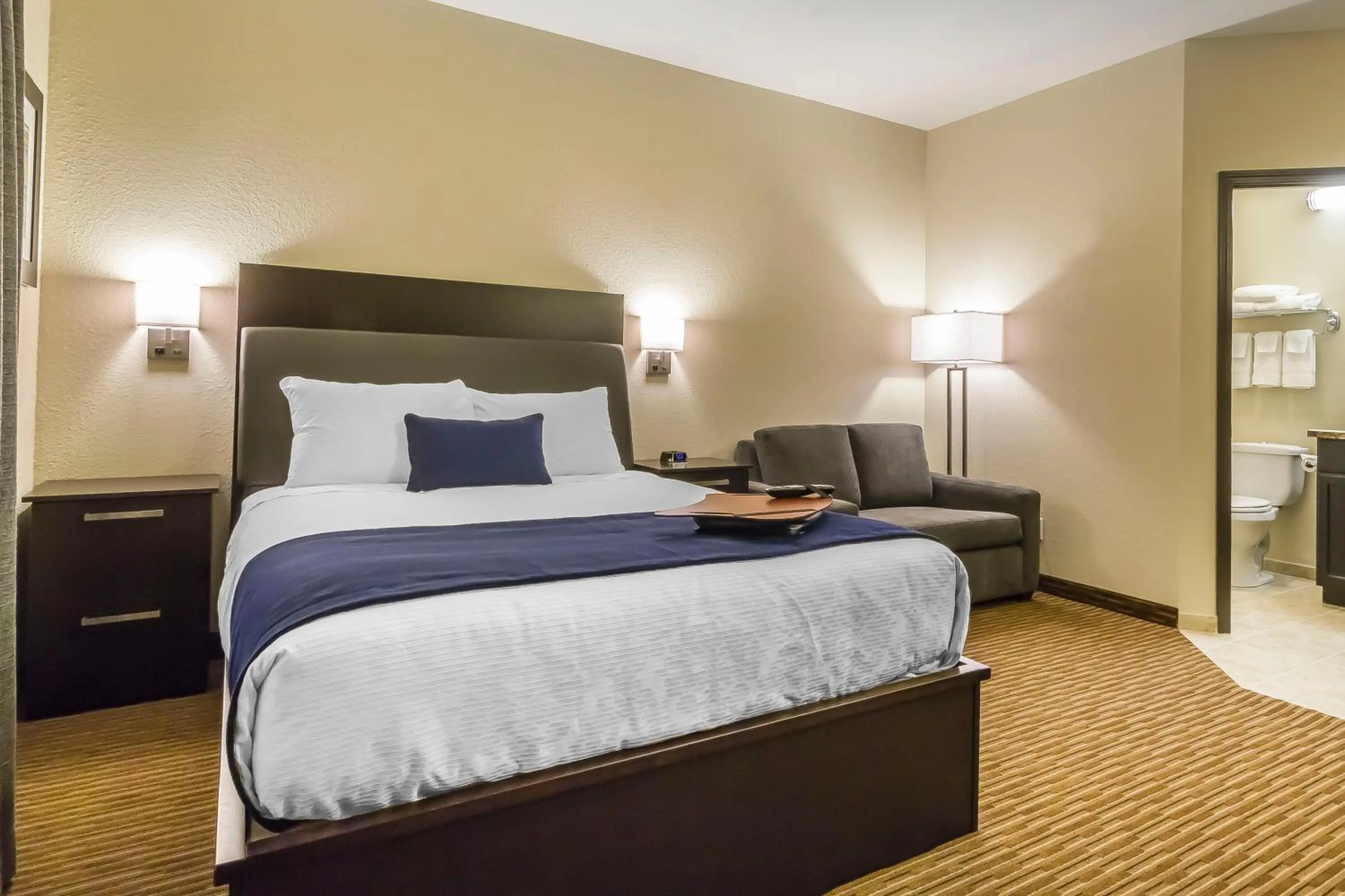 Bedroom, Bed in Quality Inn & Suites