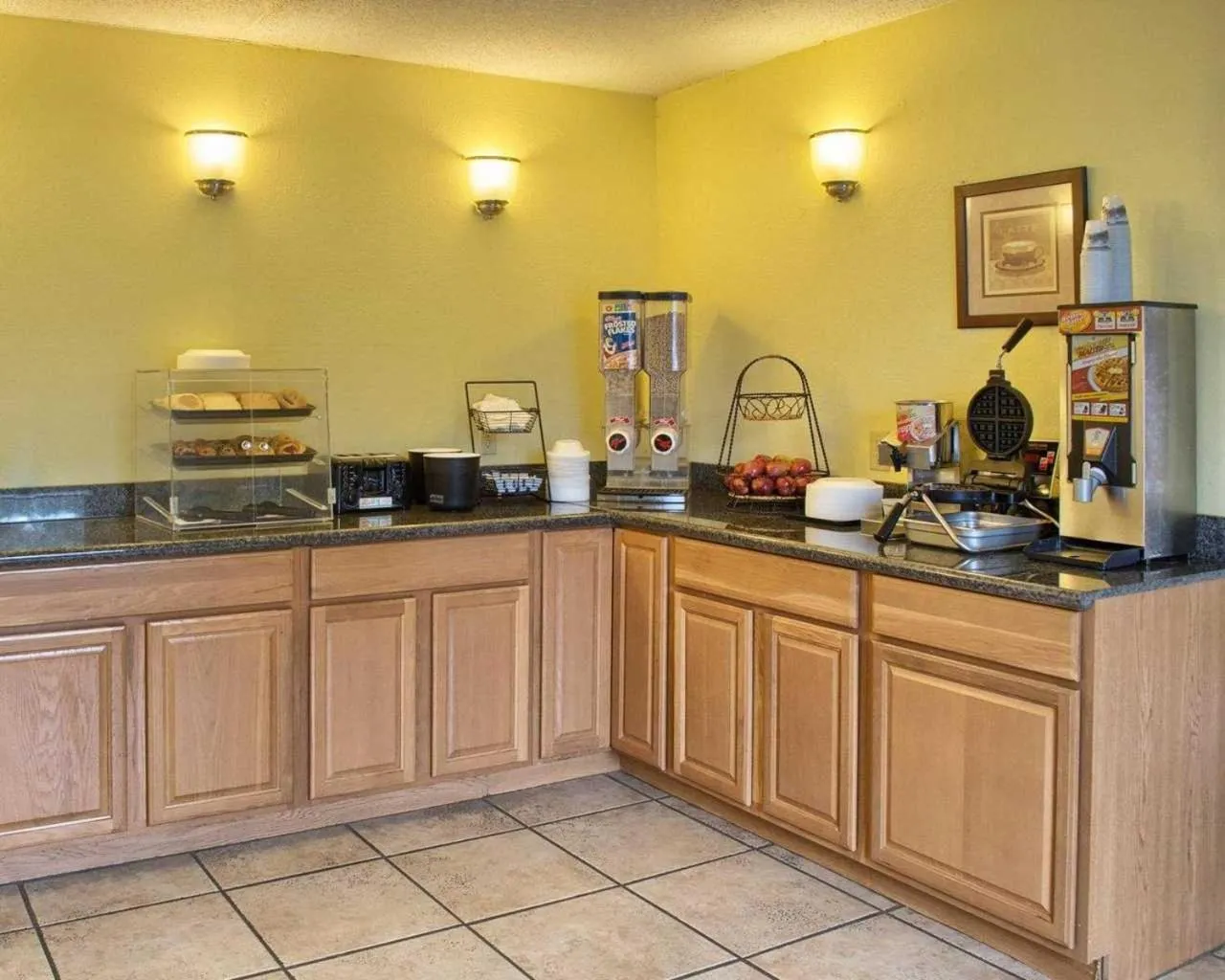 Continental breakfast in Rodeway Inn Richmond