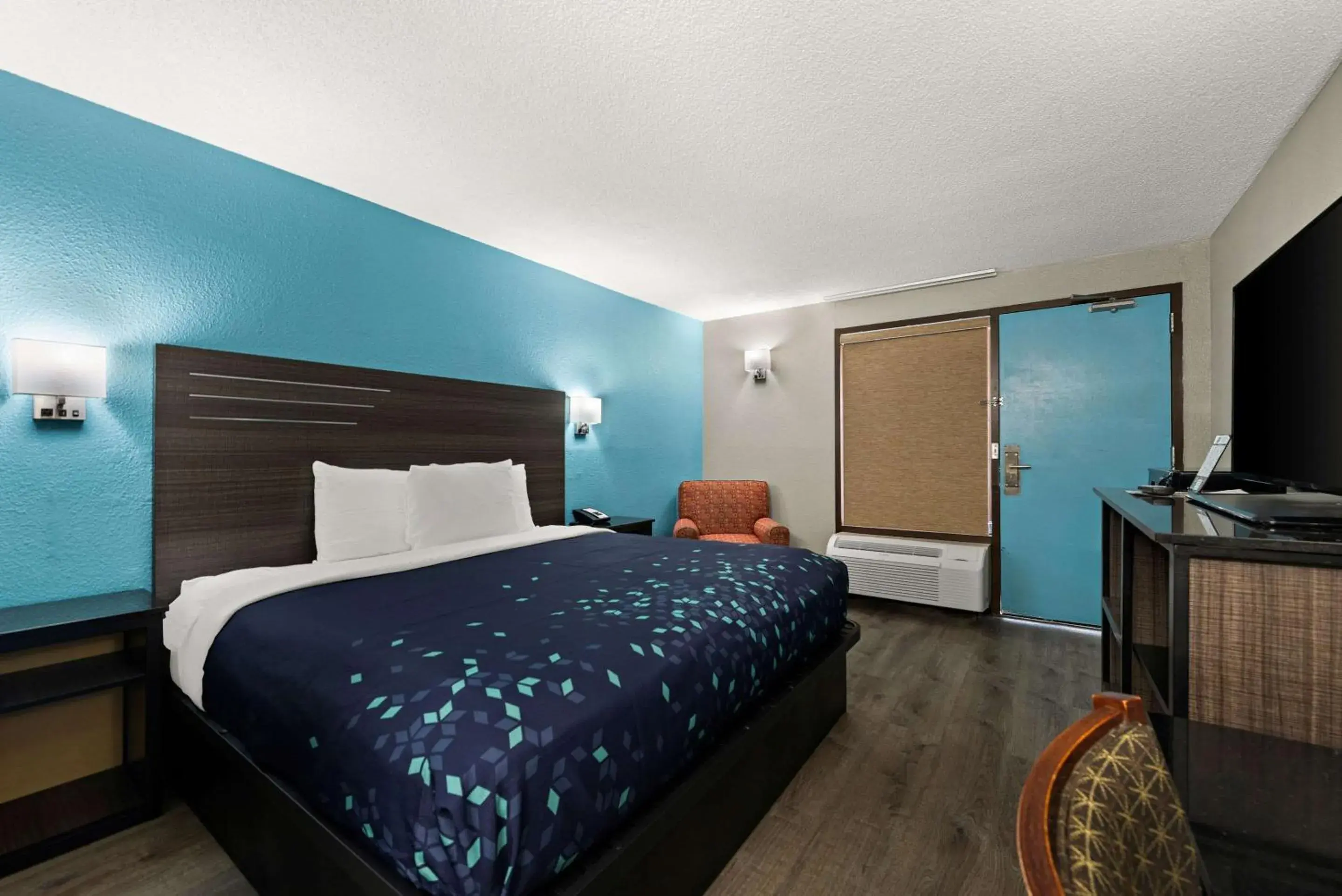 Bedroom, Bed in Rodeway Inn Richmond Bedroom, Bed in Rodeway Inn Richmond