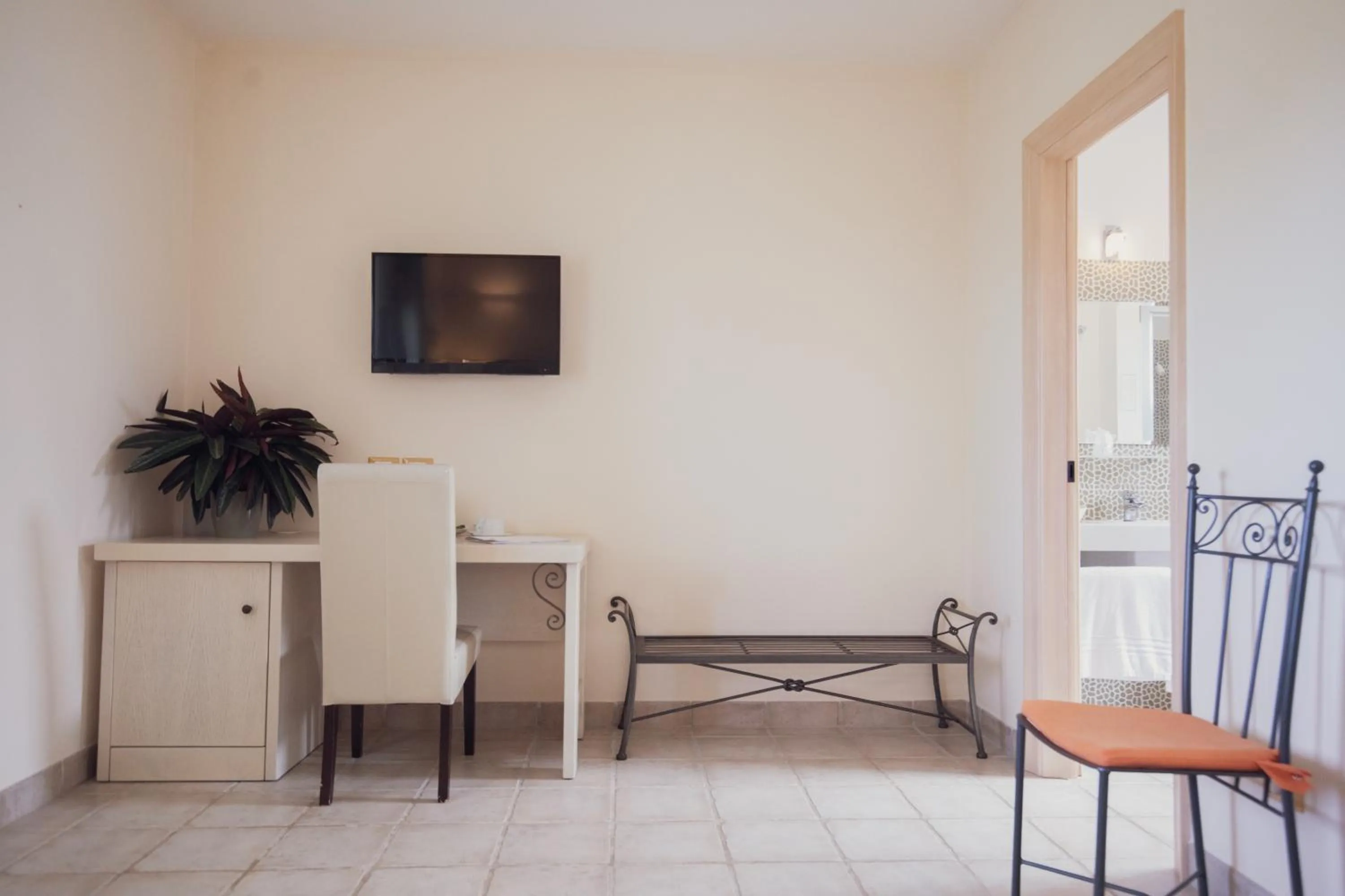 Living room in Corte Di Ferro Hotel & Wellness Resort