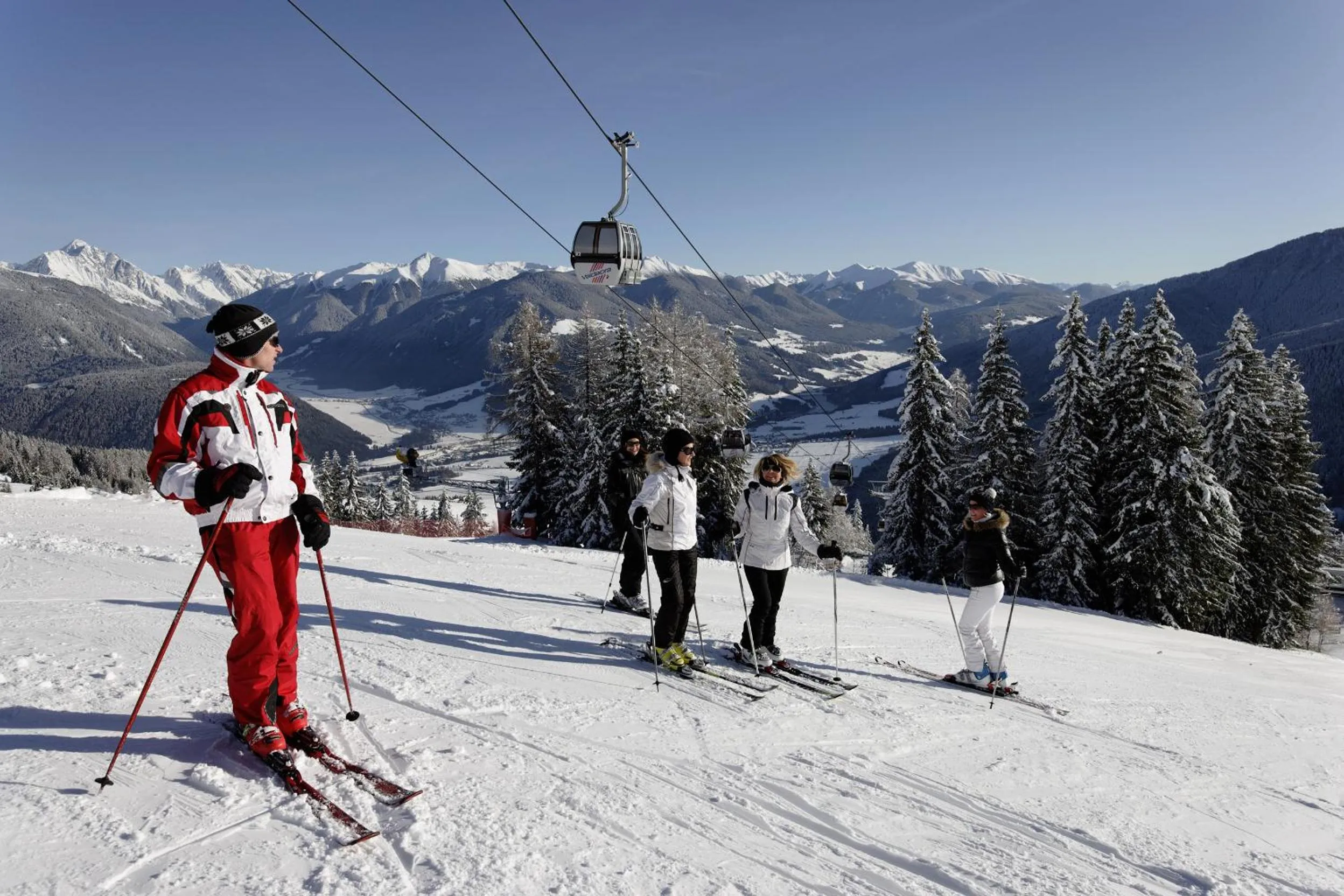 Skiing in Hotel Post - OlangCard included