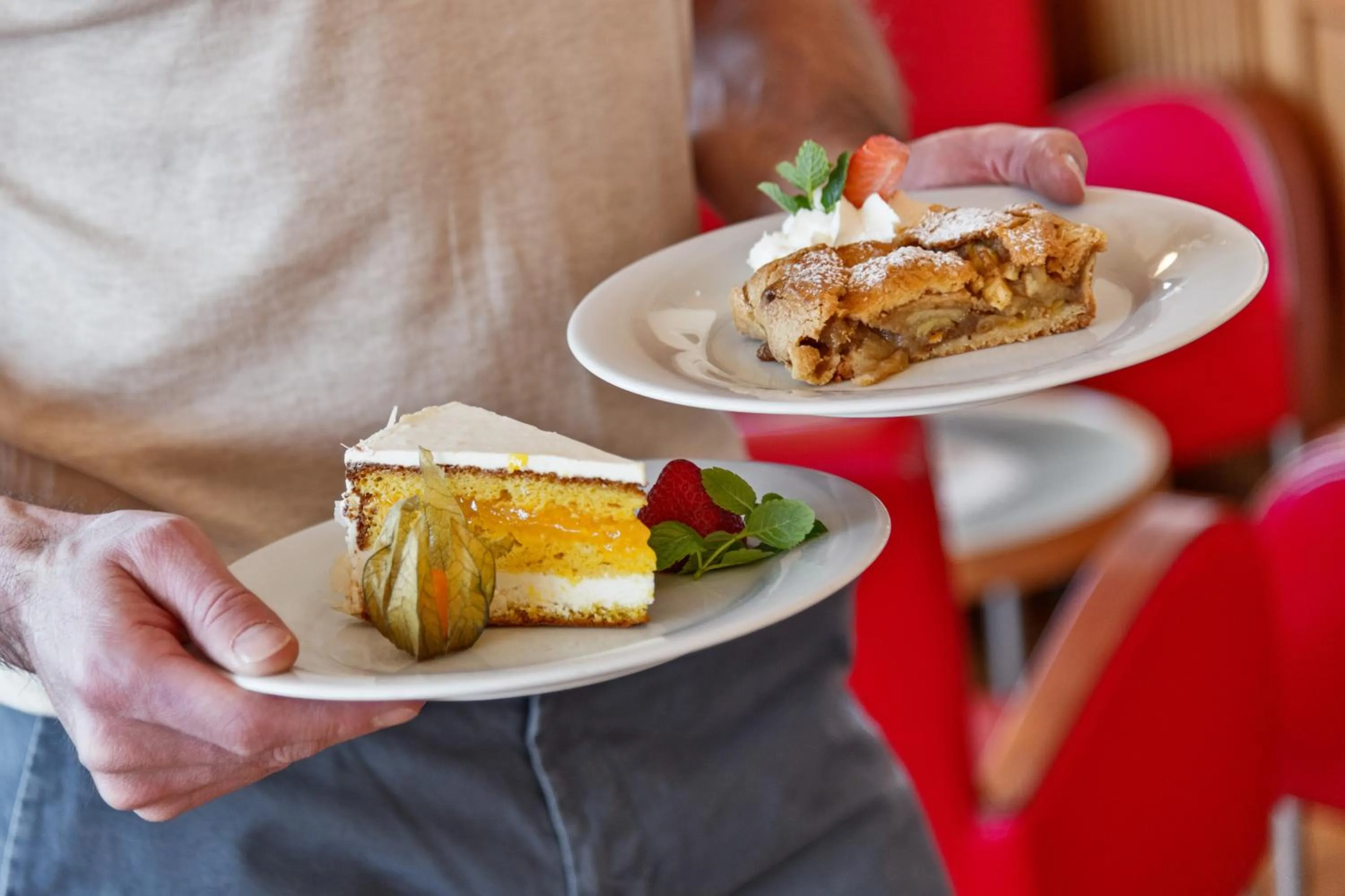 Restaurant/places to eat in Hotel Post - OlangCard included