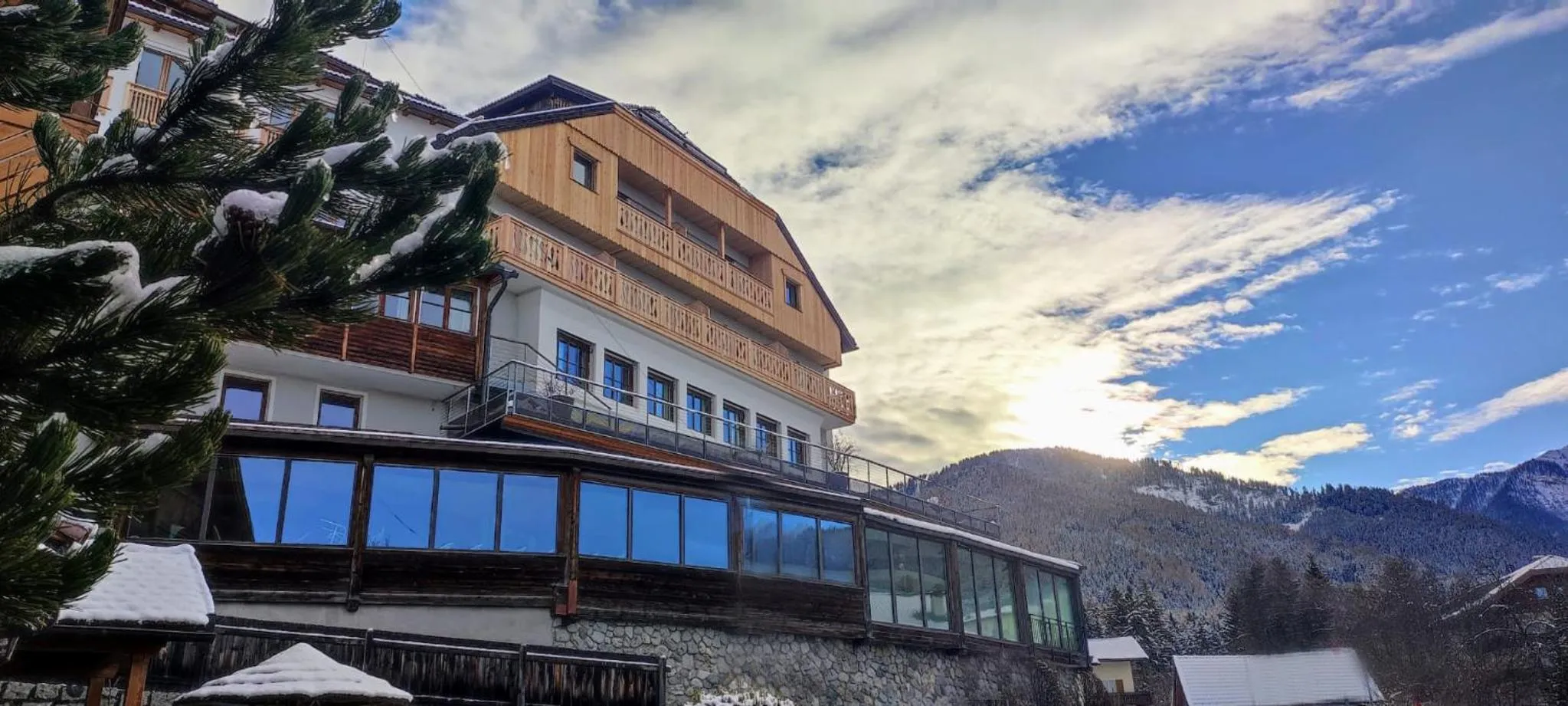 Property building in Hotel Post - OlangCard included