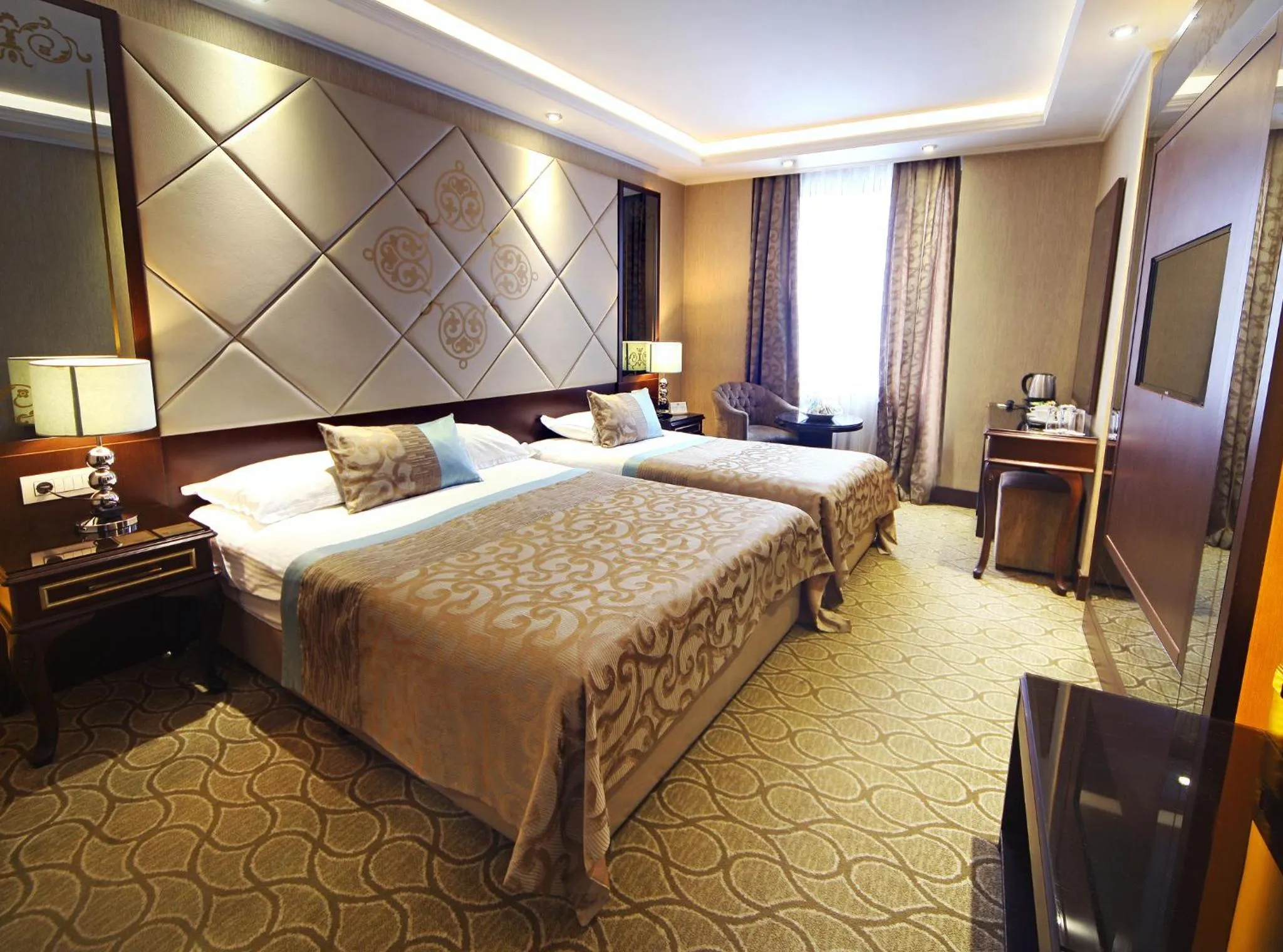 Photo of the whole room, Bed in The Parma Hotel Downtown