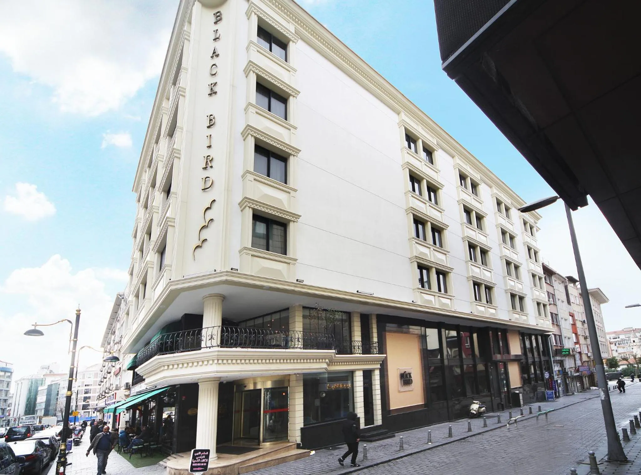 Property building in The Parma Hotel Downtown