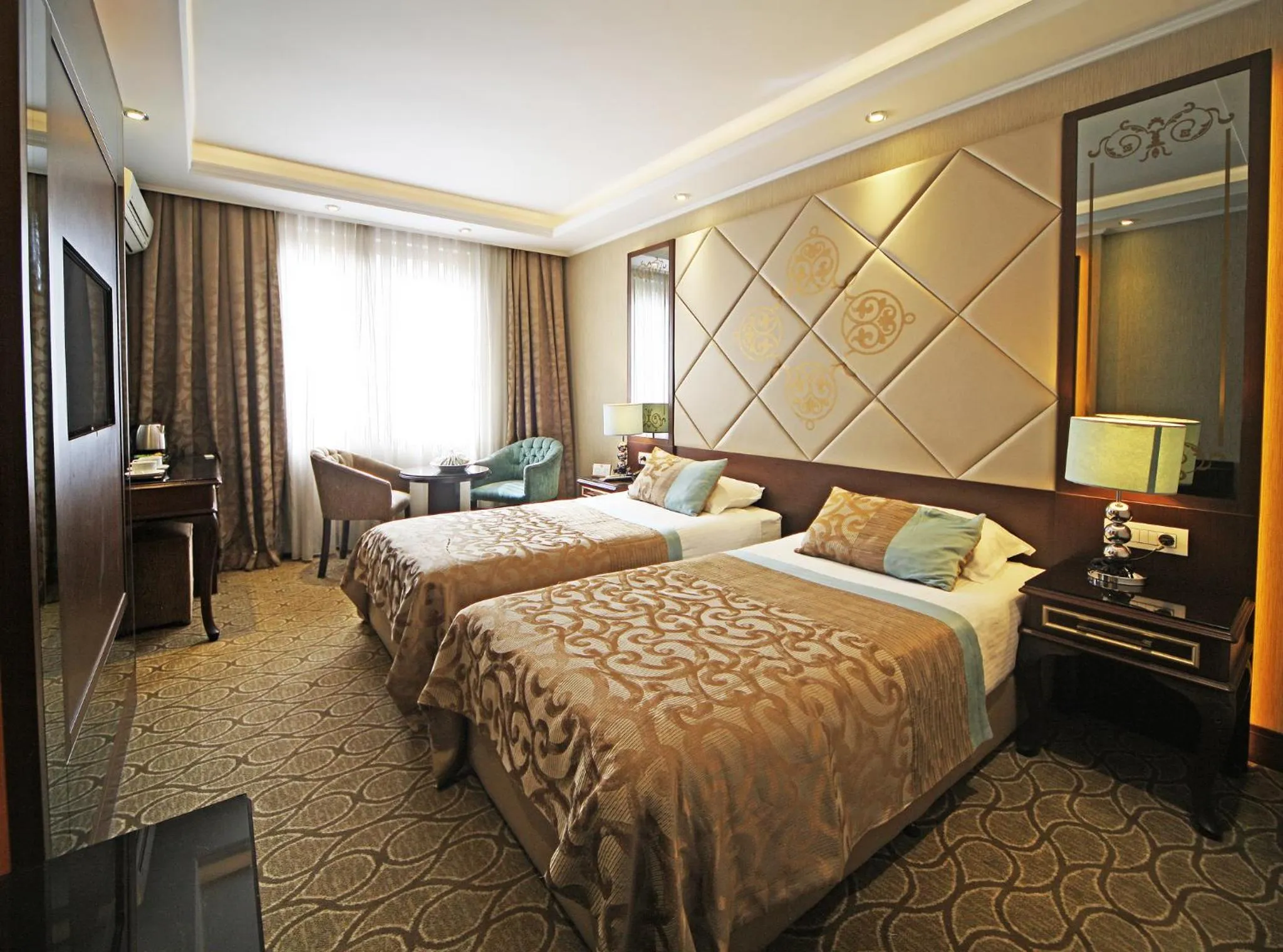 Bed in The Parma Hotel Downtown