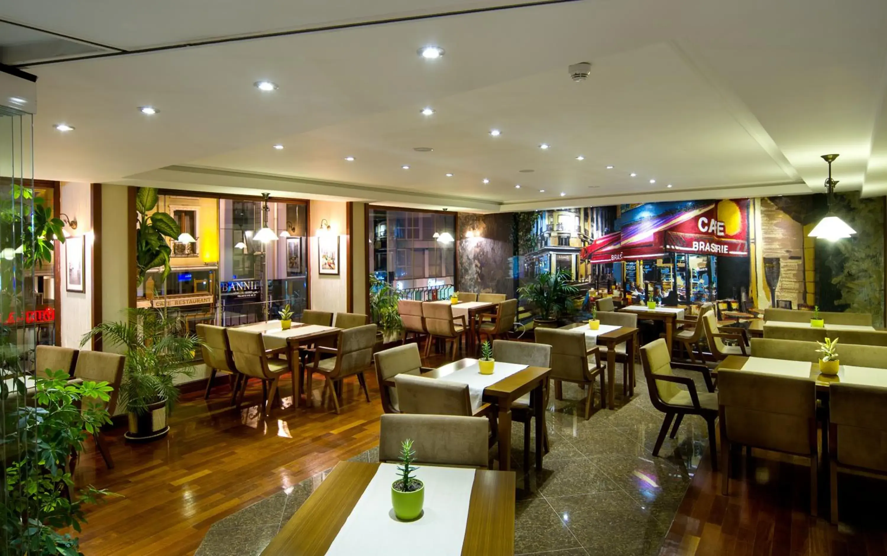 Restaurant/places to eat in The Parma Hotel Downtown Restaurant/places to eat in The Parma Hotel Downtown