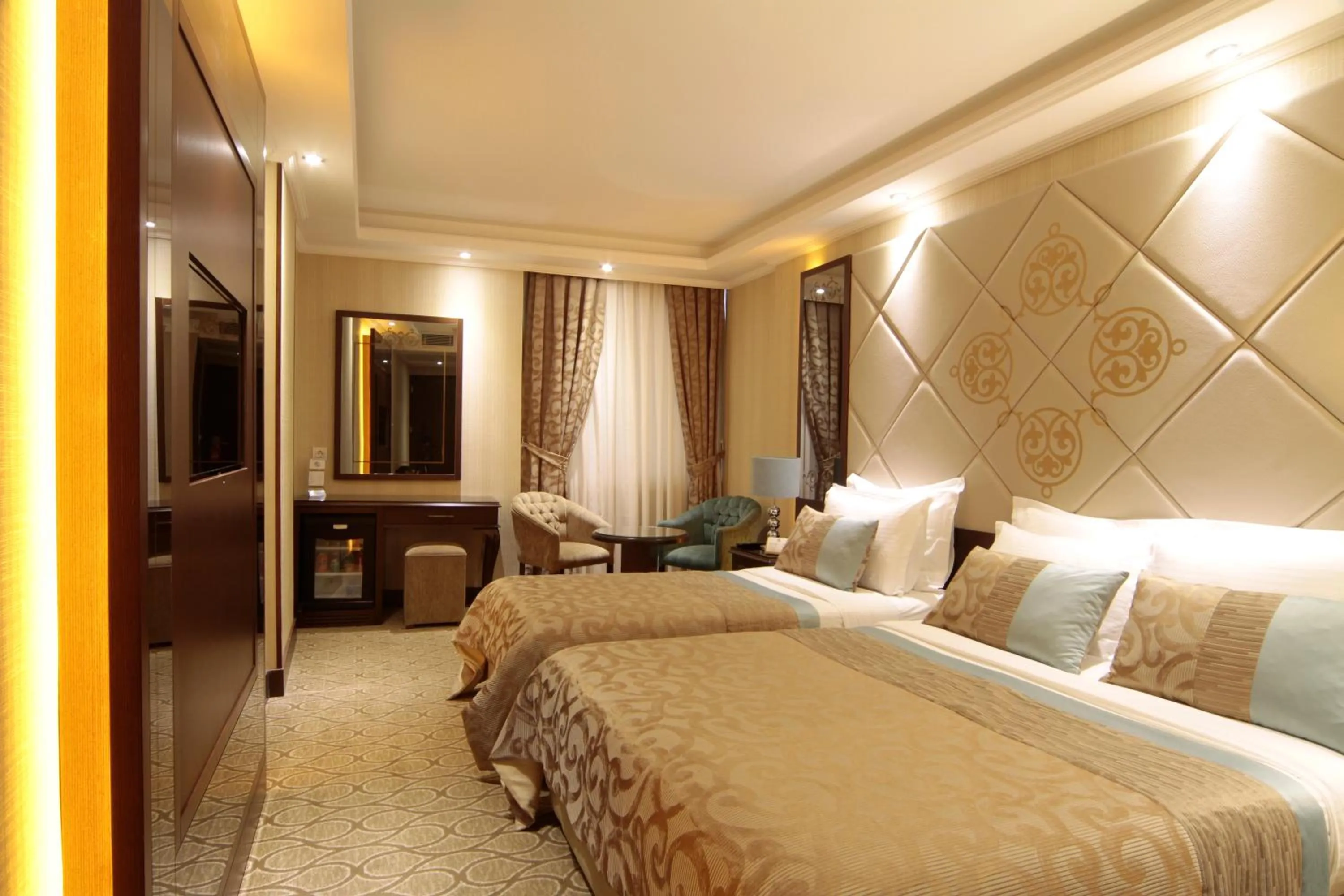 Photo of the whole room, Bed in The Parma Hotel Downtown