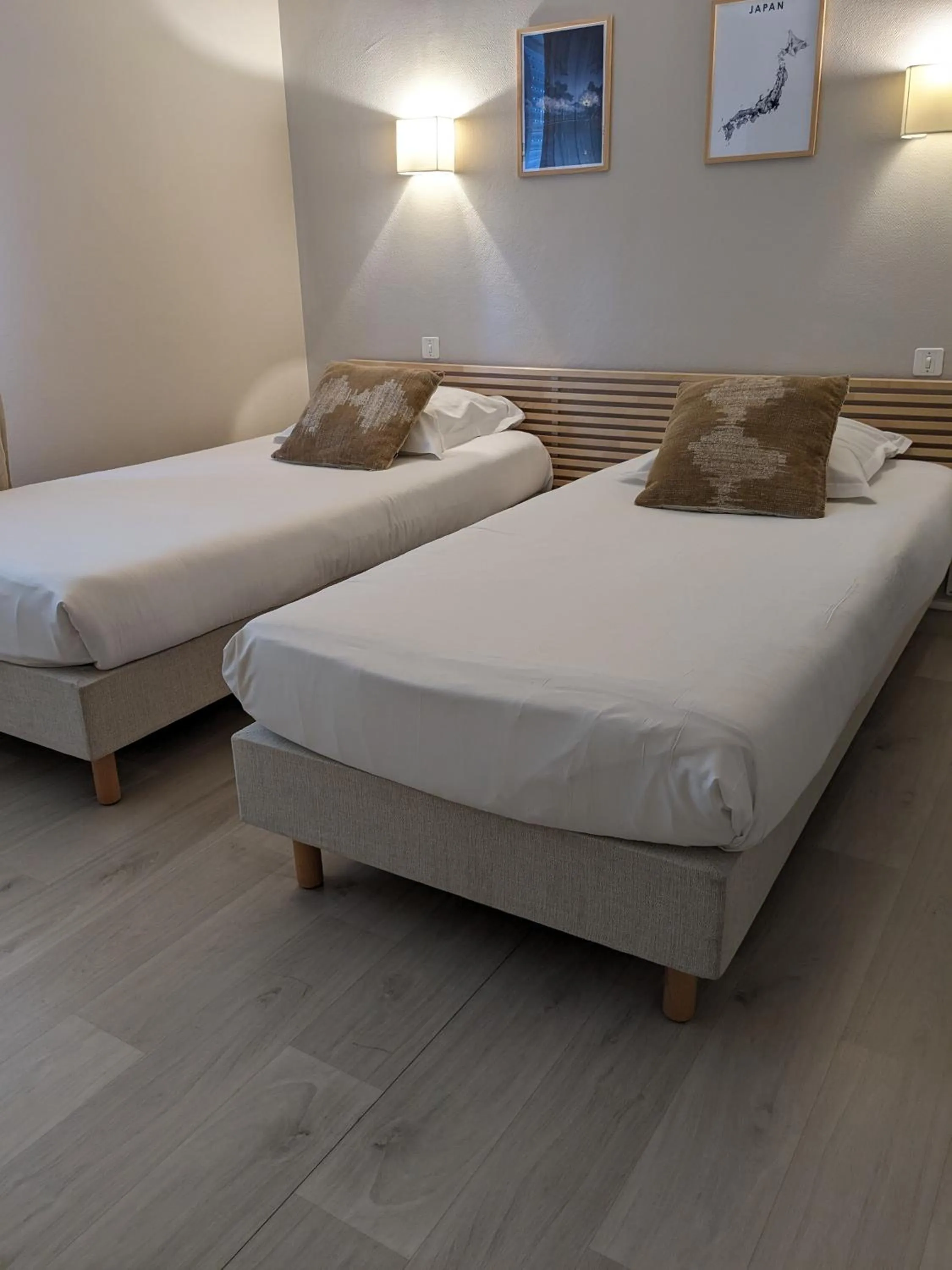 Bed in Fuzei Hôtel Lorient-Lanester