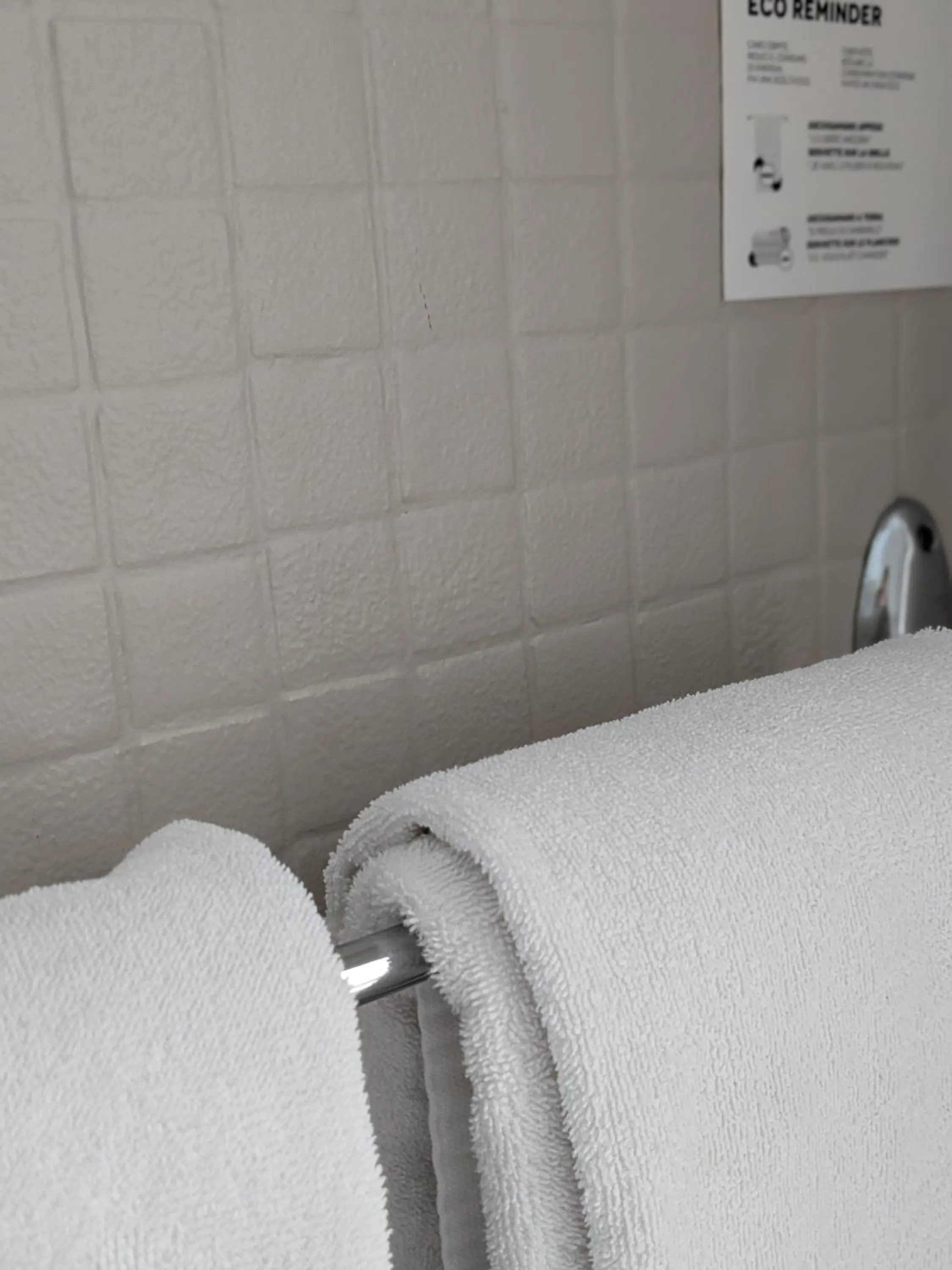 Bathroom, Bed in Fuzei Hôtel Lorient-Lanester