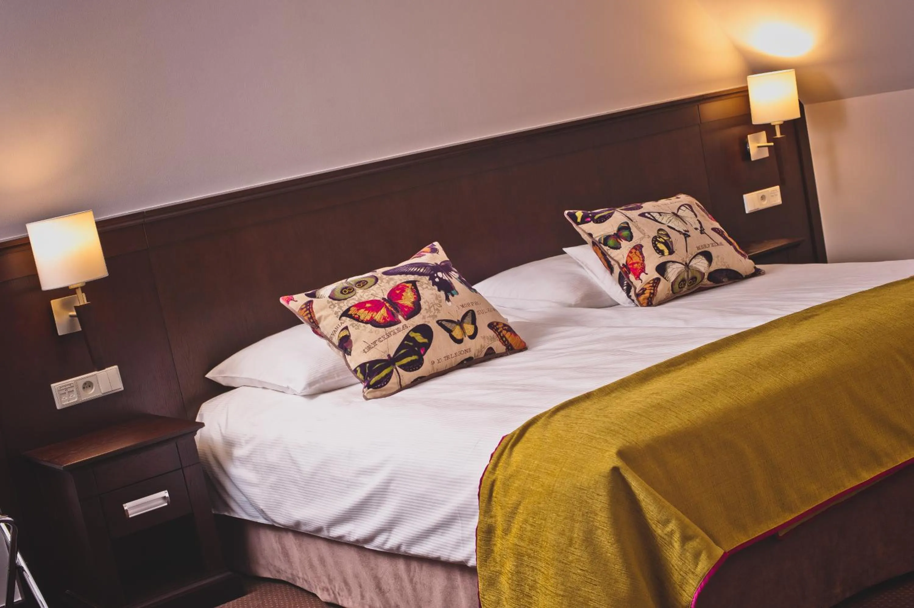 Photo of the whole room, Bed in Wieniawa