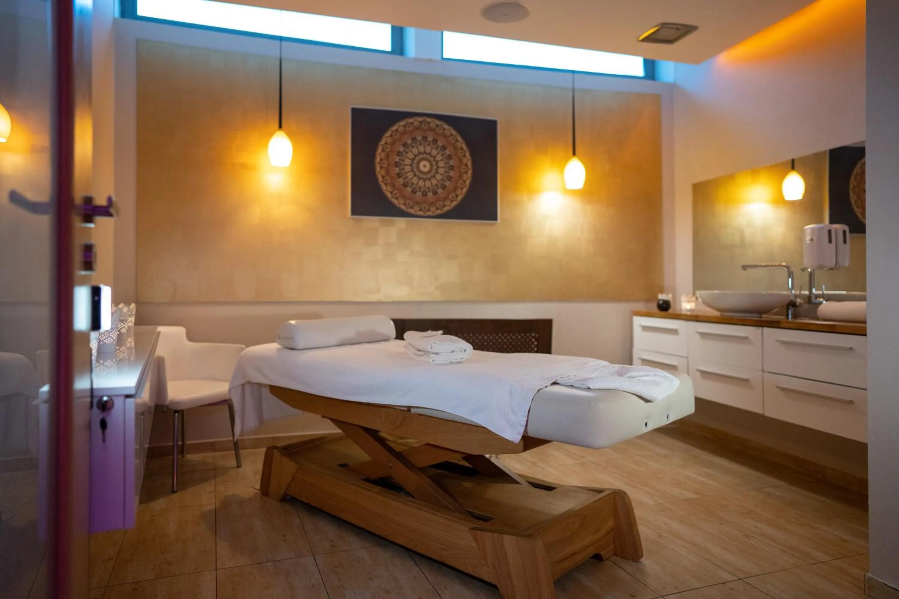 Spa and wellness centre/facilities, Bed in HAVET Hotel Resort & Spa
