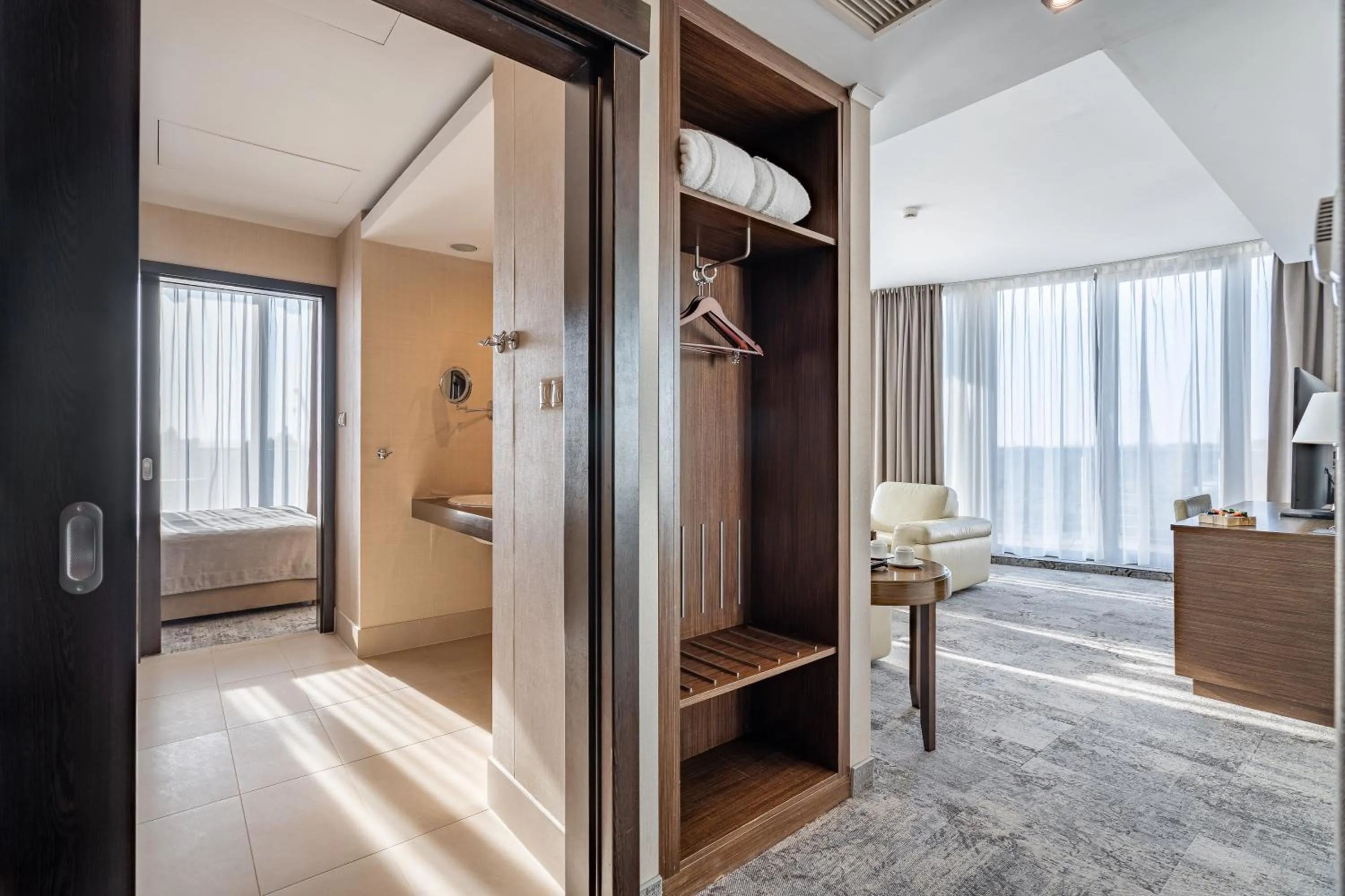 wardrobe, Bed in HAVET Hotel Resort & Spa