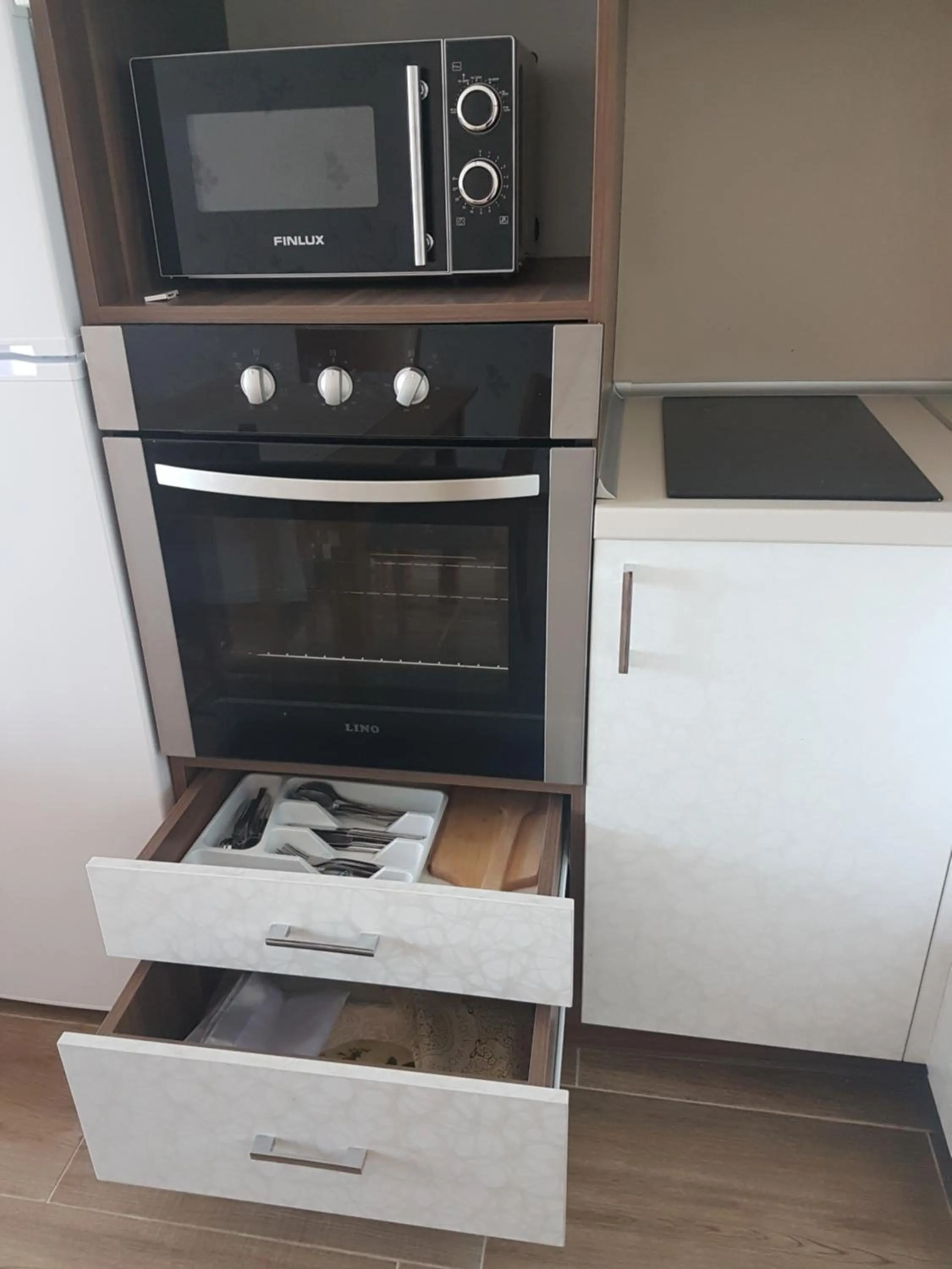 Kitchen or kitchenette in Apart Hotel Iglika