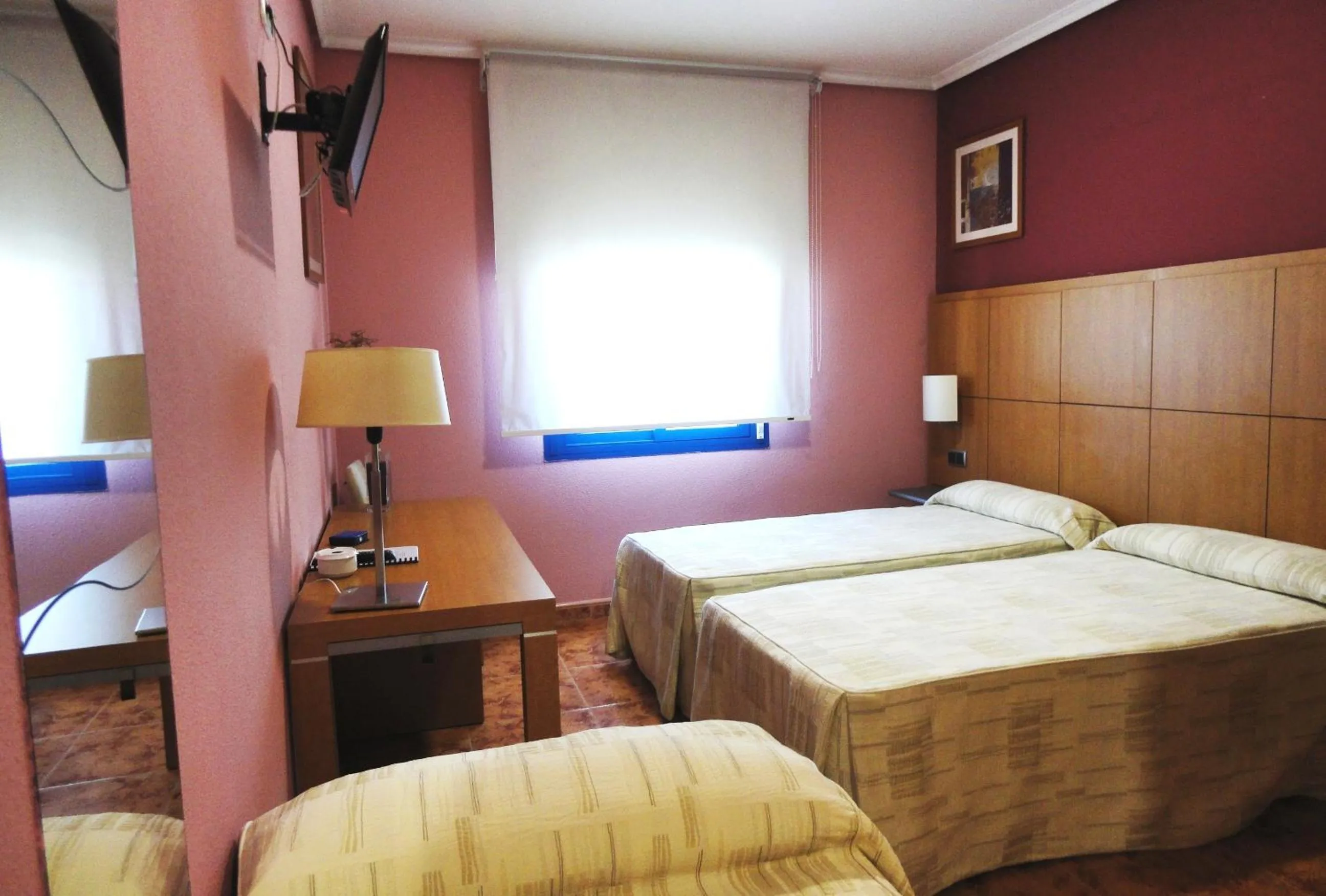 Photo of the whole room, Bed in Hotel Mirador