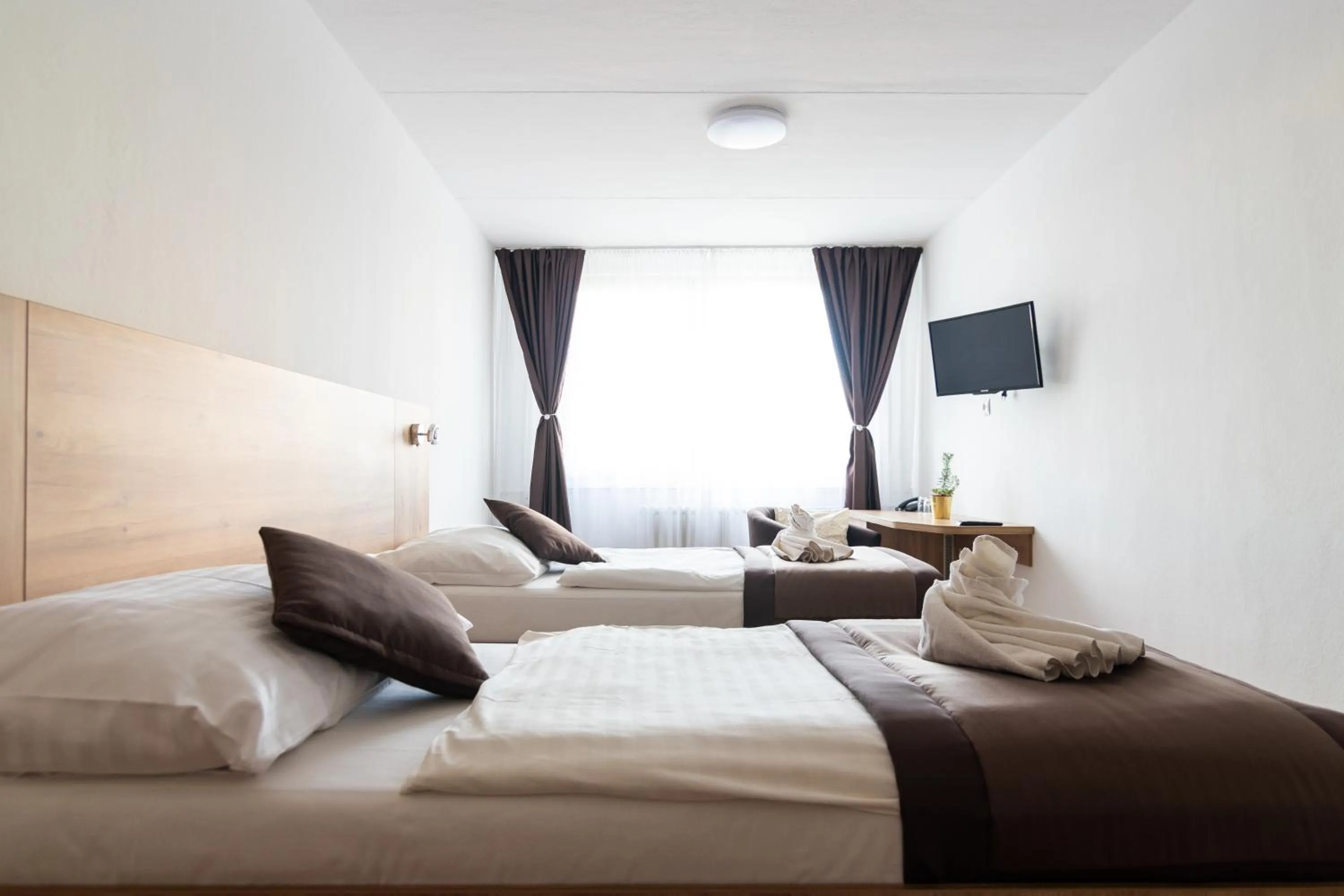 TV and multimedia, Bed in Hotel Akadémia