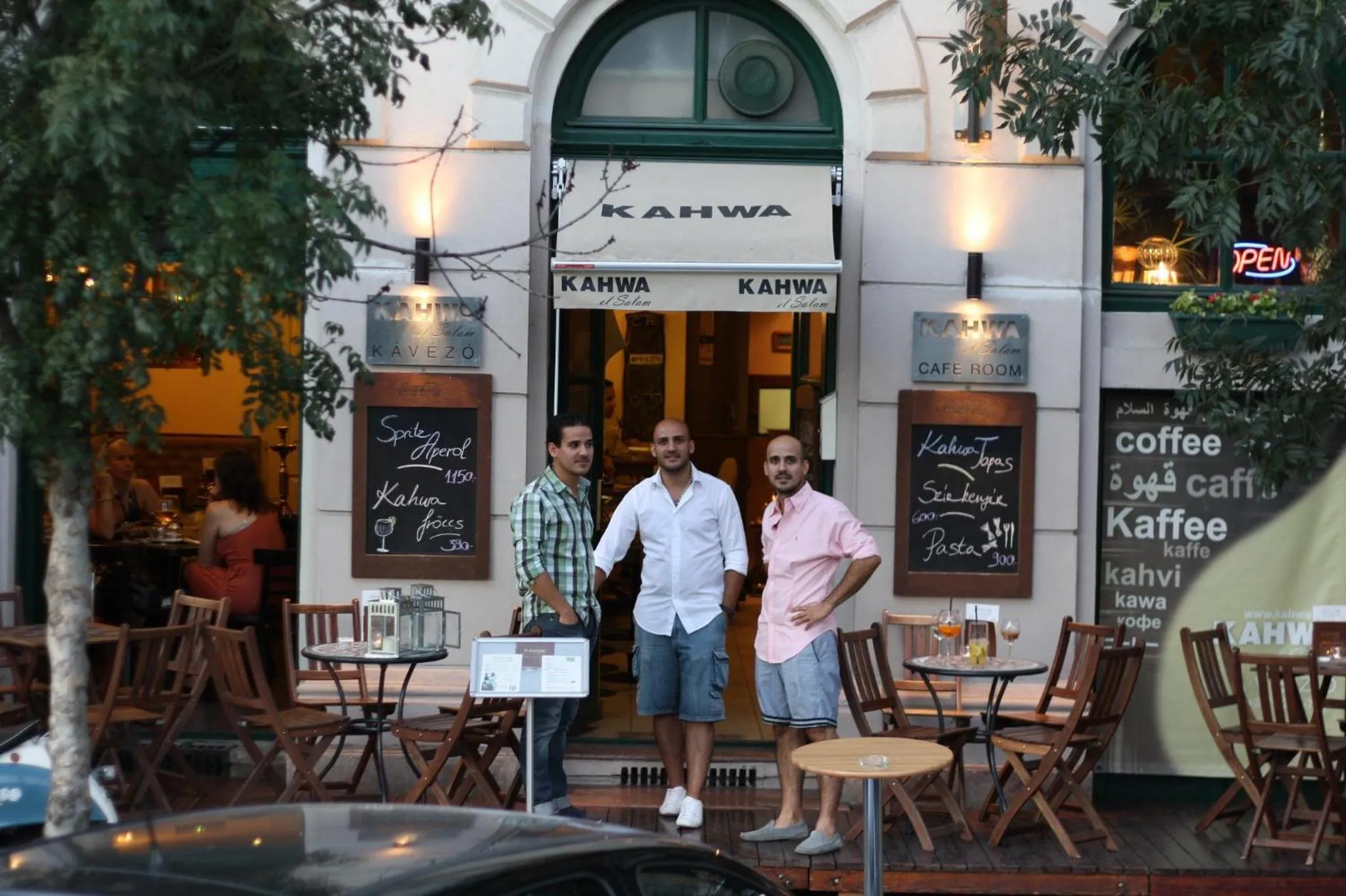 Food and drinks in Kahwa Apartments