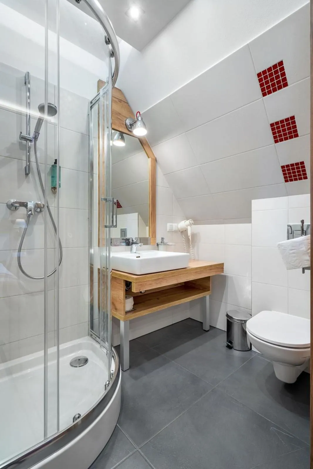 Shower in Parzenica B&B - Wyjątkowa i Jedyna!!! Sprawdź nas a nie pożałujesz!