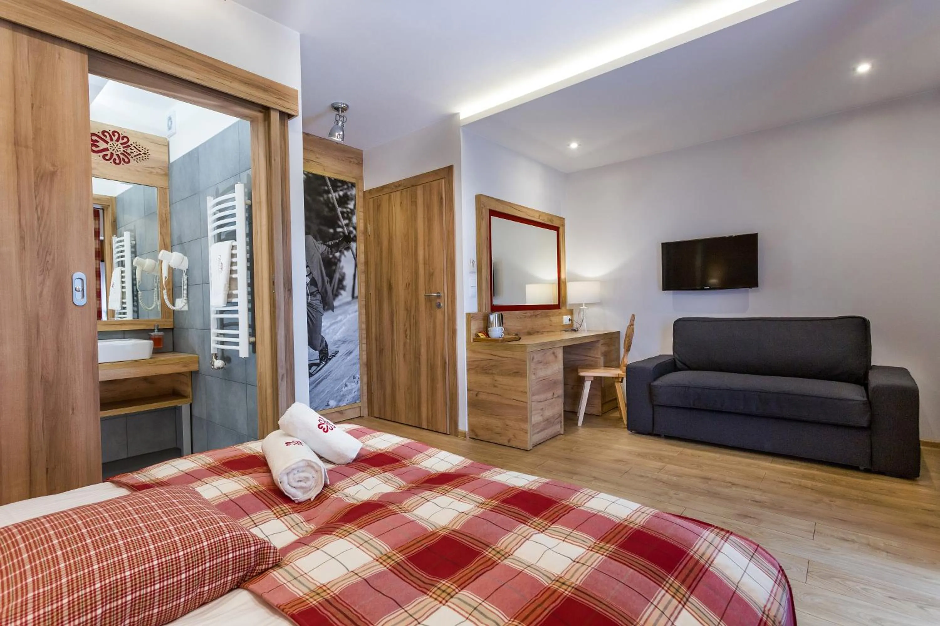 Photo of the whole room, Bed in Parzenica B&B - Wyjątkowa i Jedyna!!! Sprawdź nas a nie pożałujesz!