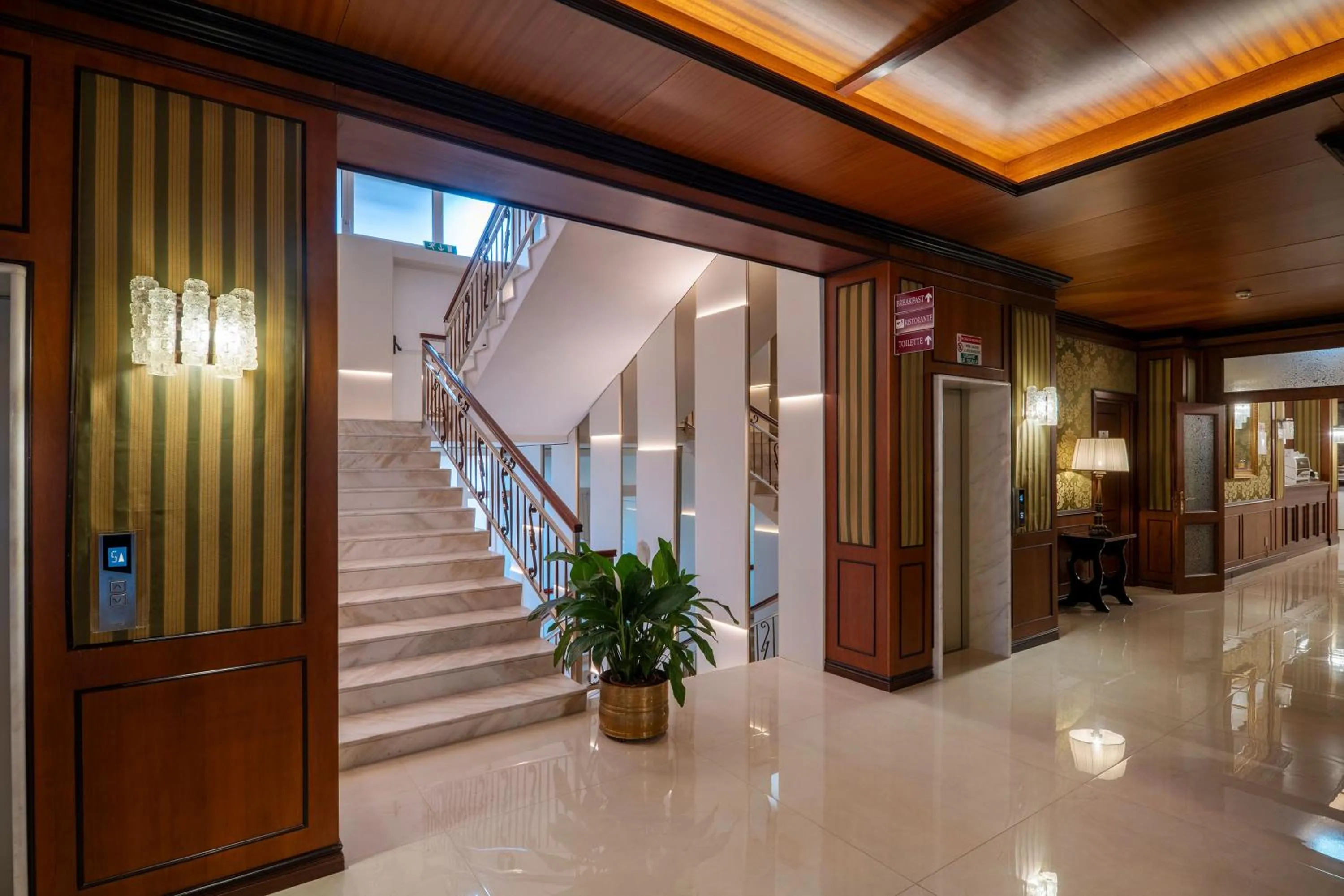 elevator in Hotel Delle Palme