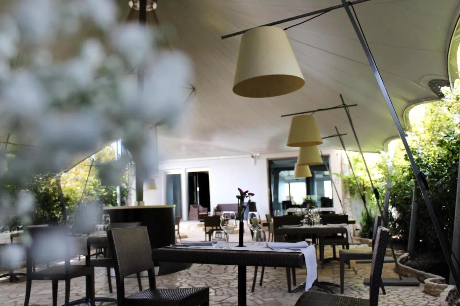 Restaurant/places to eat in Hotel Naitendì