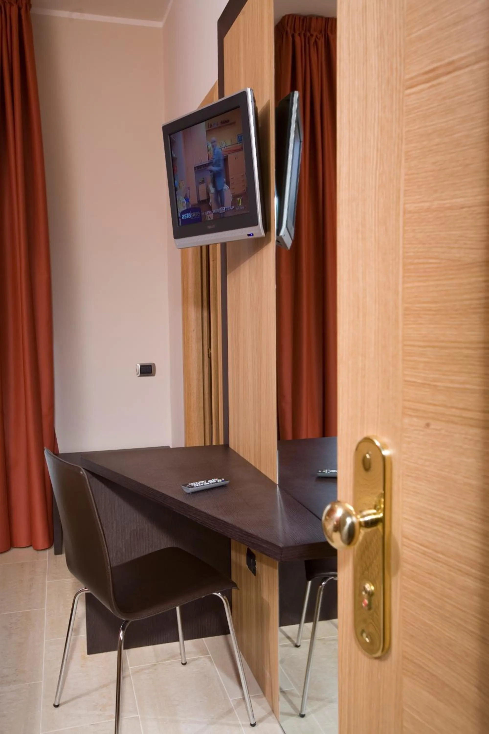 TV and multimedia in Hotel Naitendì