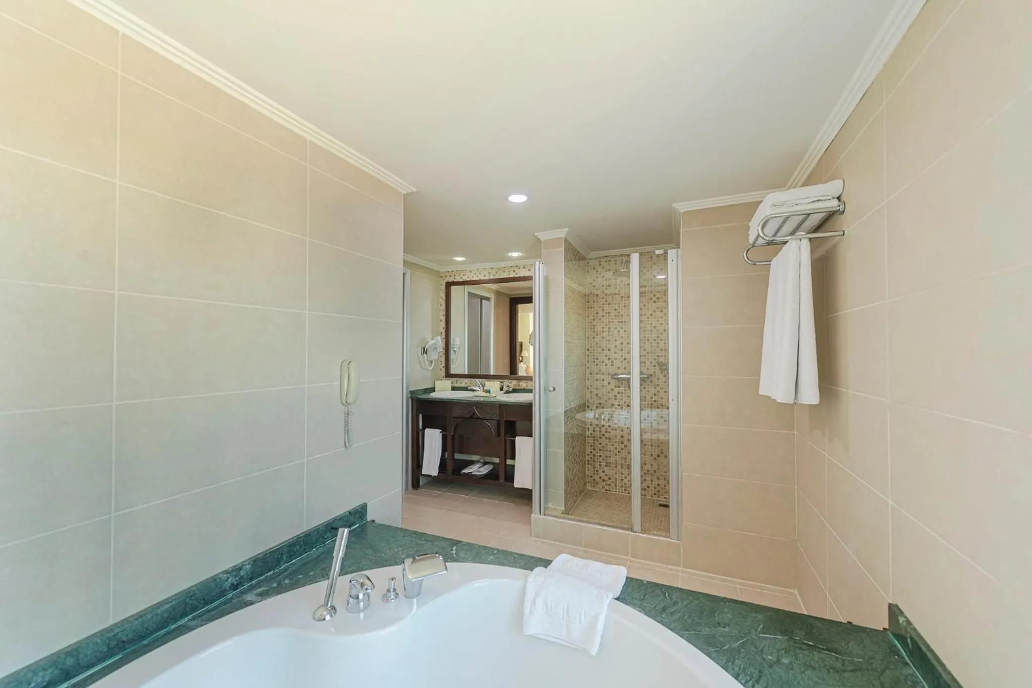 Photo of the whole room in Crowne Plaza Antalya by IHG