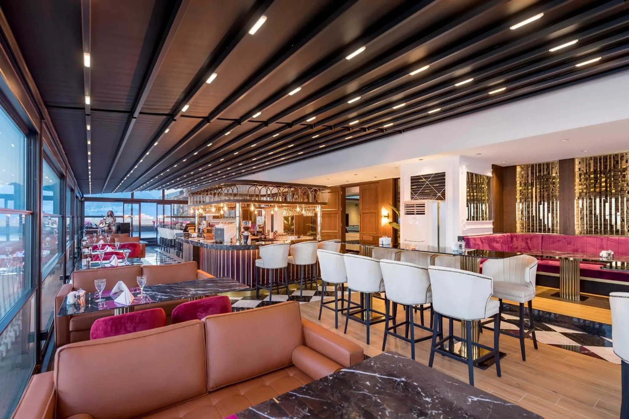 Restaurant/places to eat in Crowne Plaza Antalya by IHG