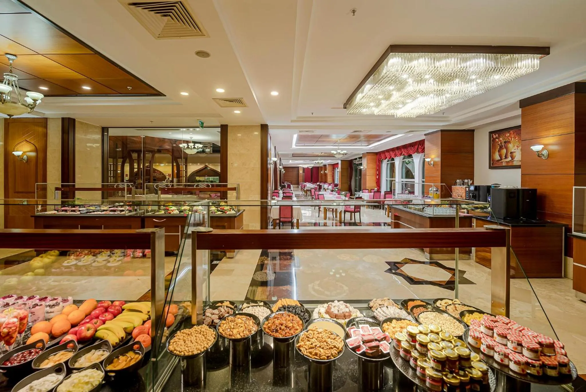 Restaurant/places to eat in Crowne Plaza Antalya by IHG