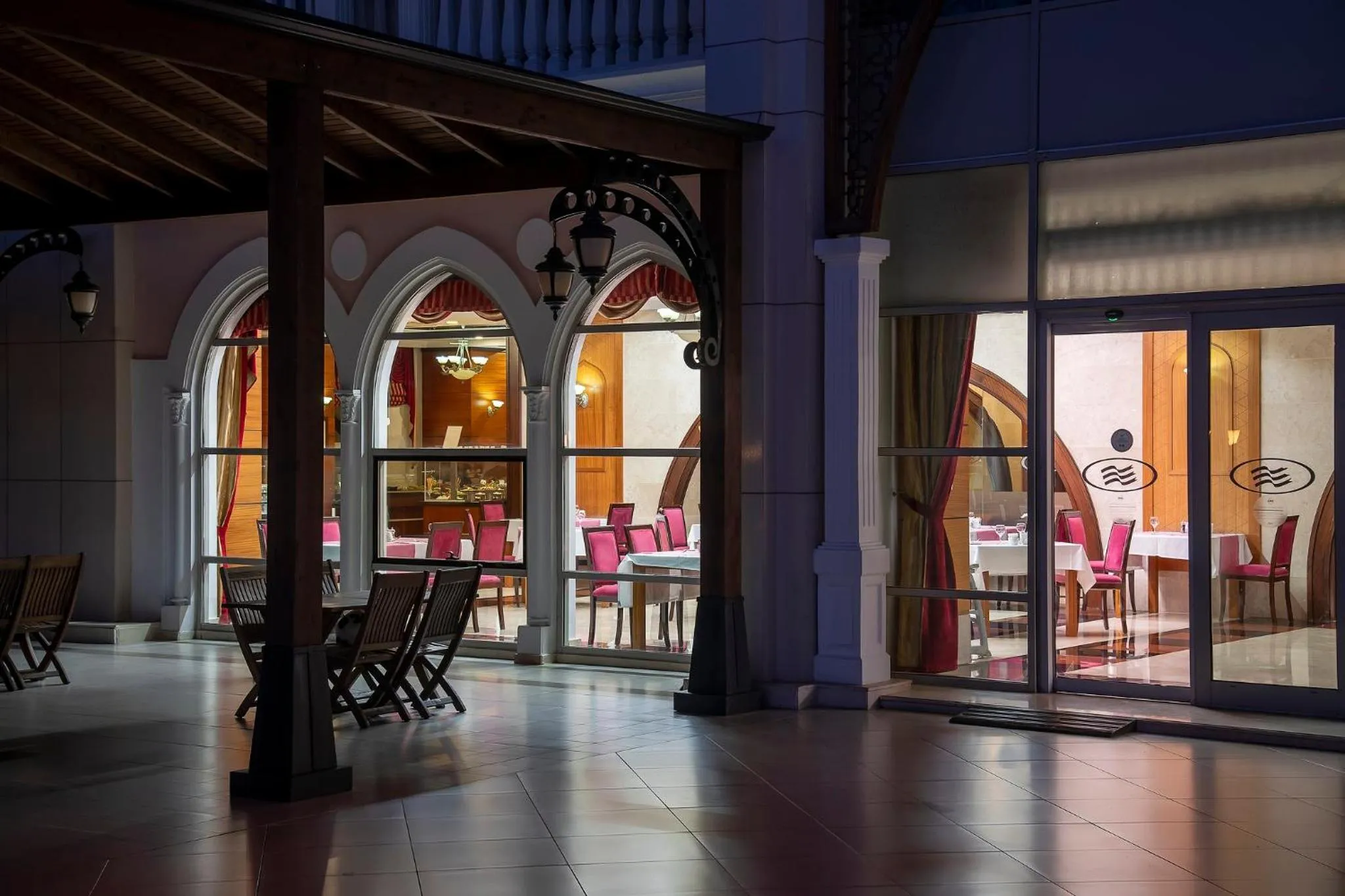 Restaurant/places to eat in Crowne Plaza Antalya by IHG