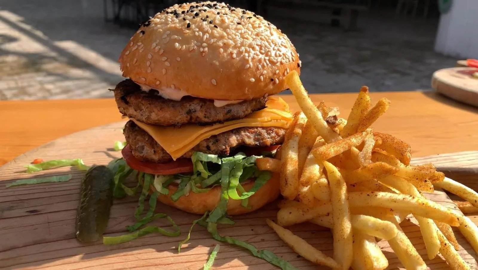 Restaurant/places to eat in Simge Pension