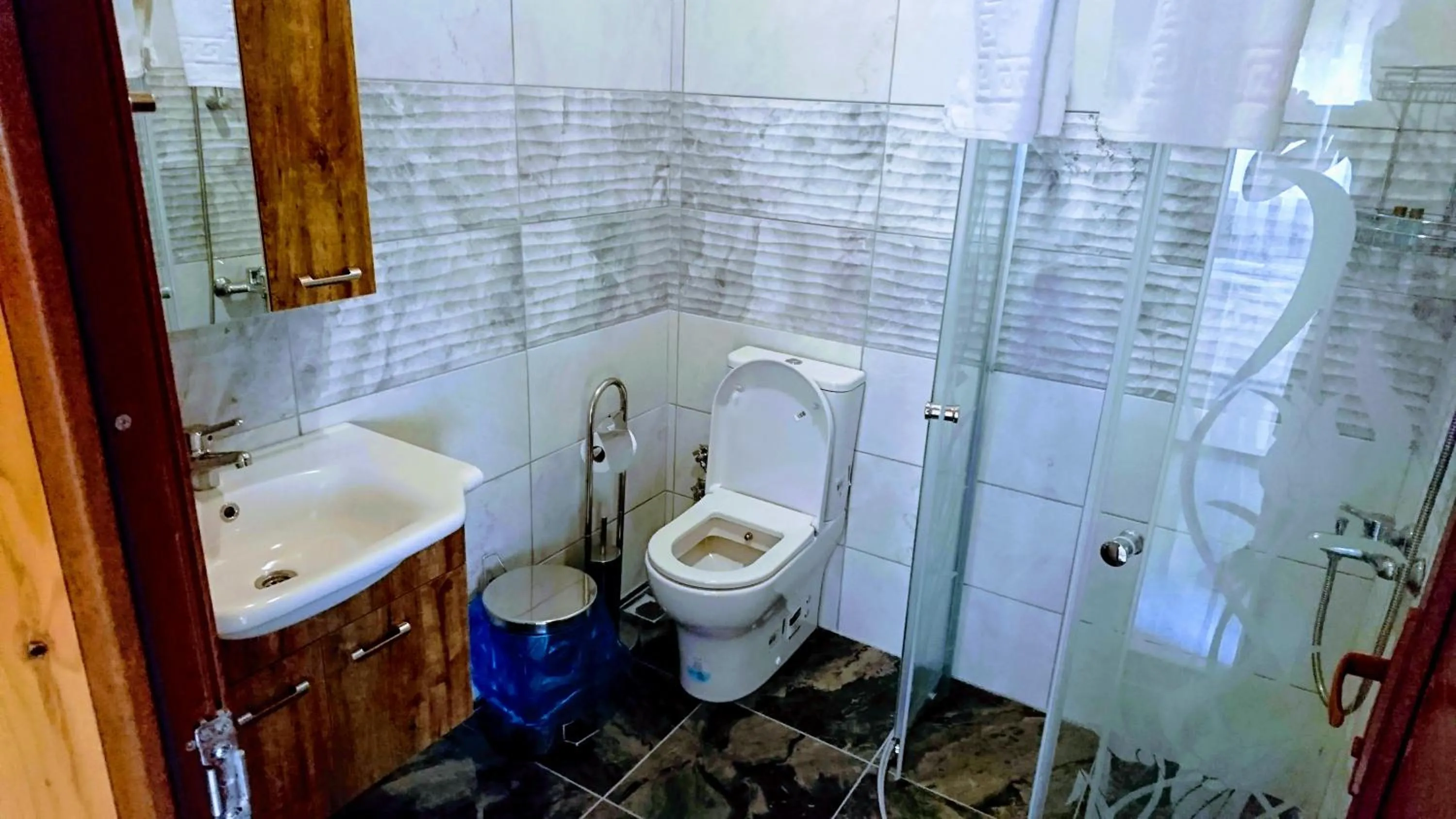 Shower in Simge Pension