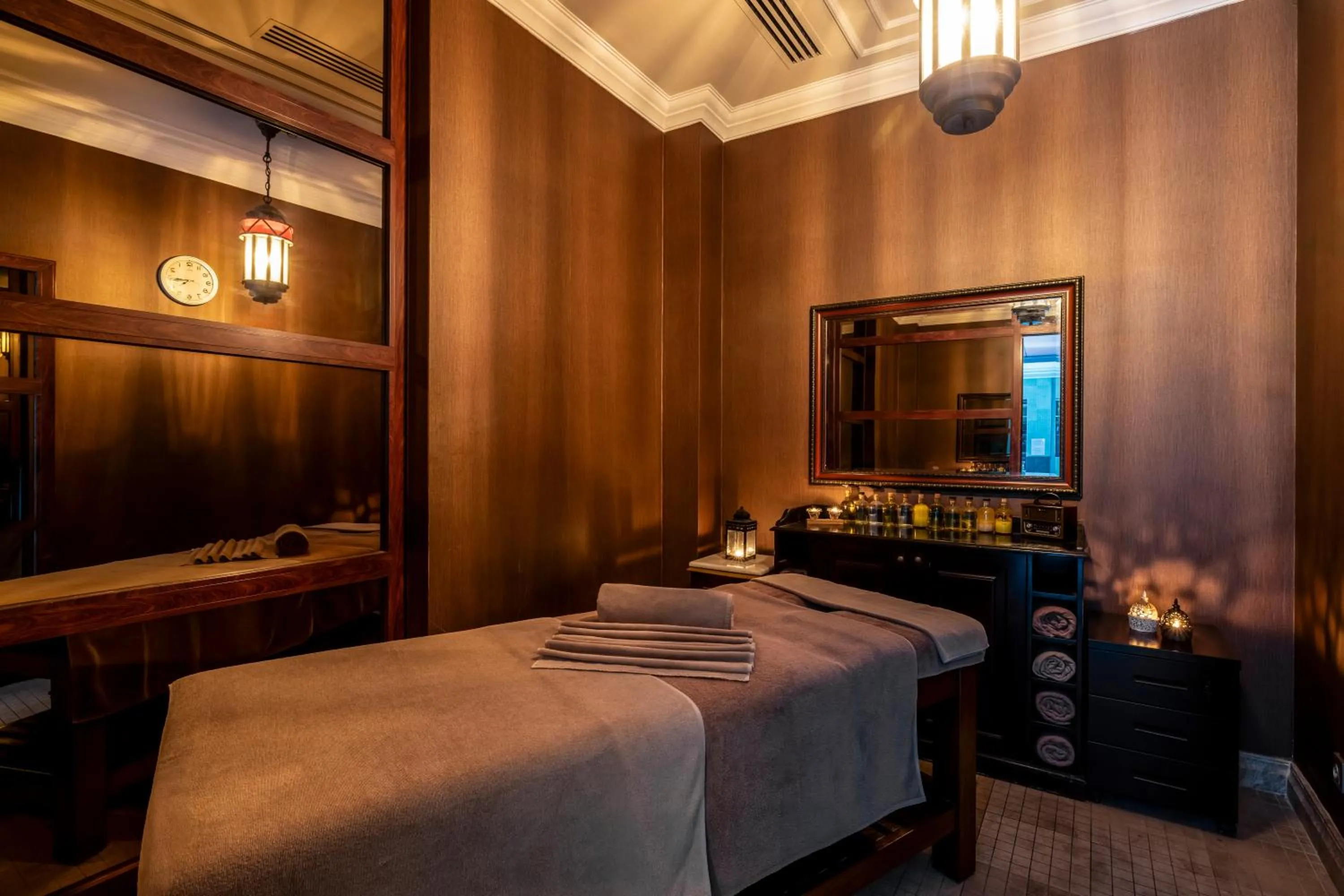 Spa and wellness centre/facilities, Bed in Elite World Comfy Istanbul Taksim