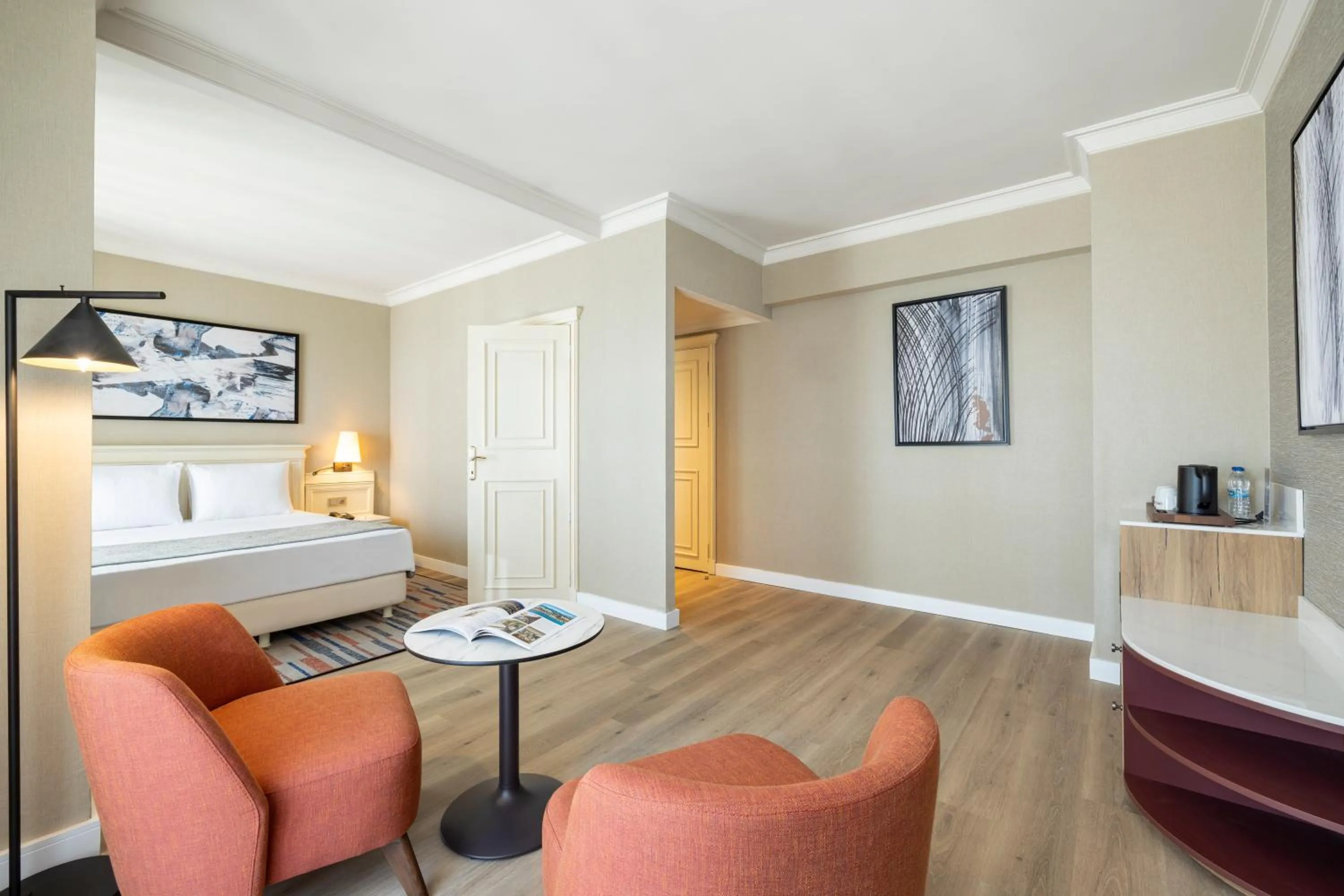 Photo of the whole room, Bed in Elite World Comfy Istanbul Taksim