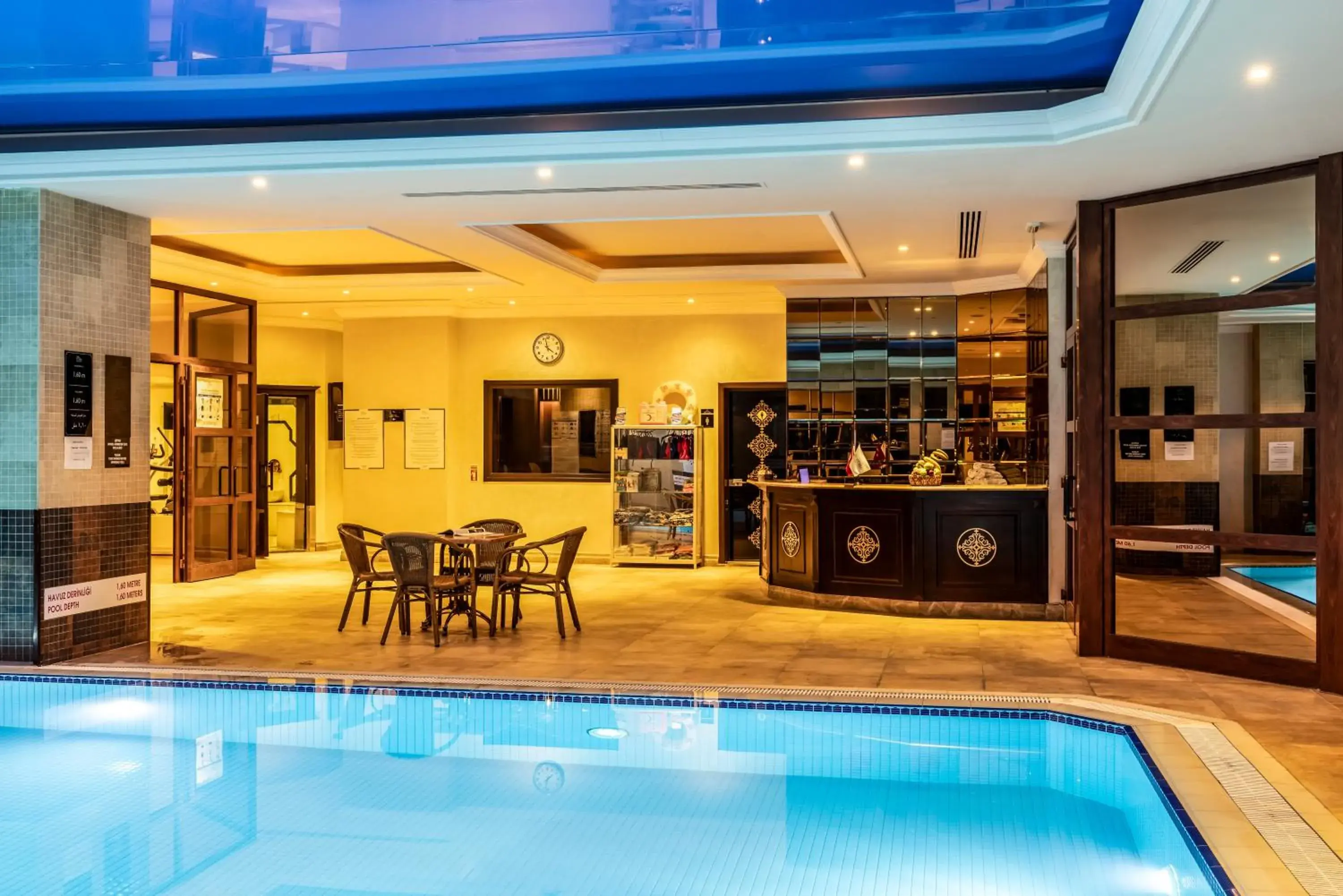 Pool view in Elite World Comfy Istanbul Taksim Pool view in Elite World Comfy Istanbul Taksim