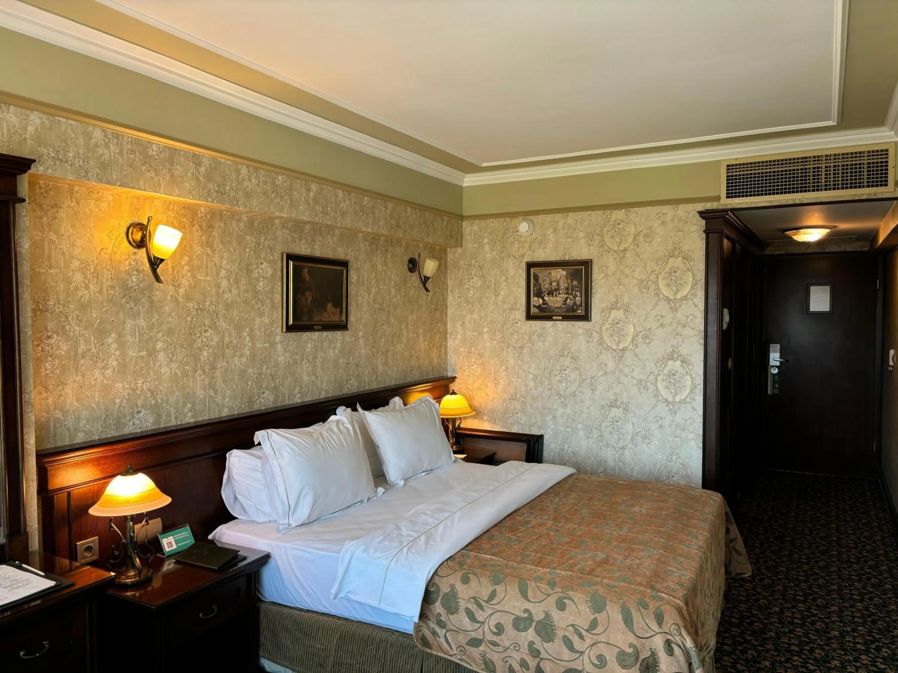 Bed in Germir Palas Hotel - Special Class