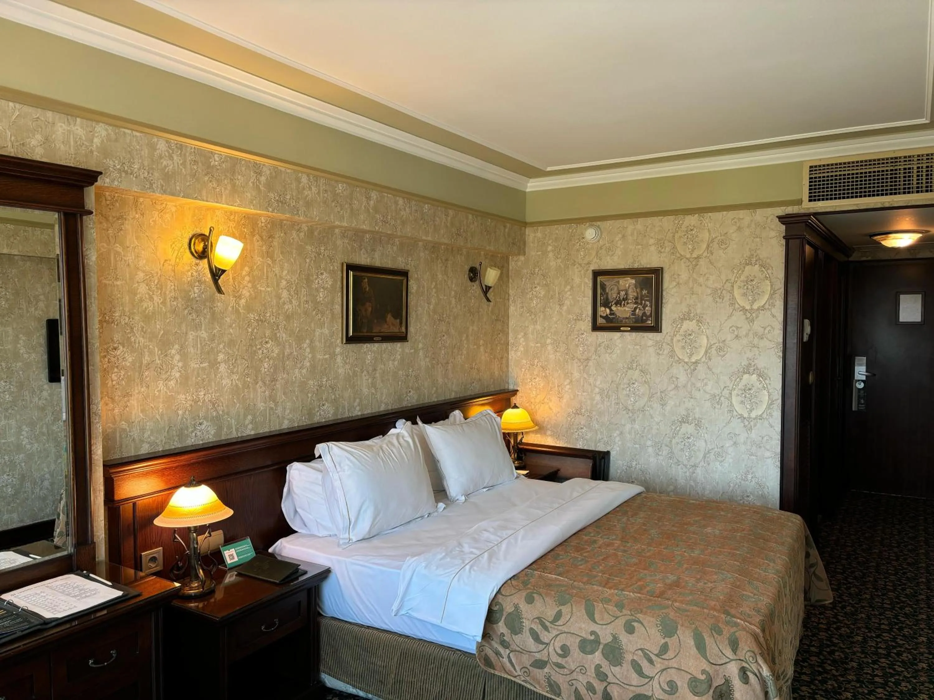 Bed in Germir Palas Hotel - Special Class