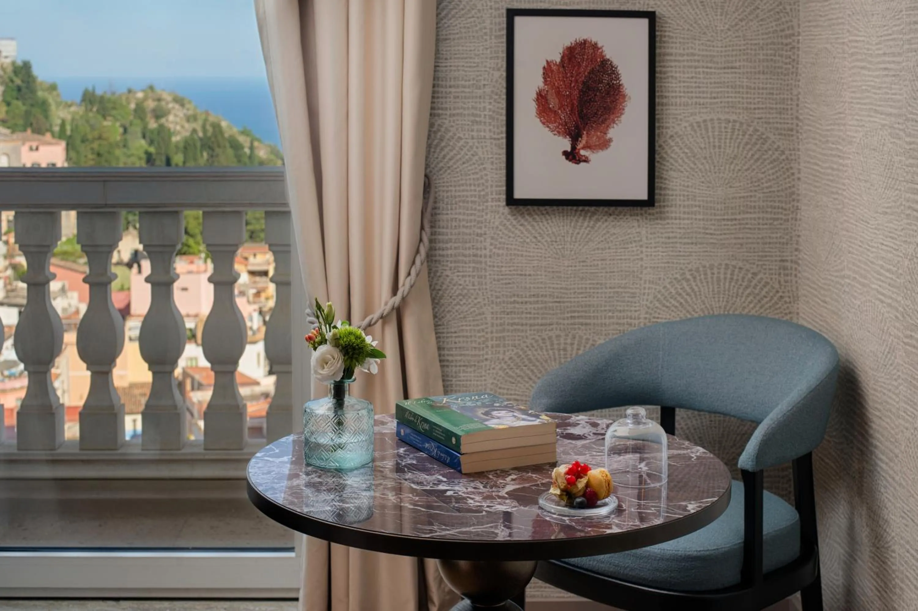 Guests in NH Collection Taormina