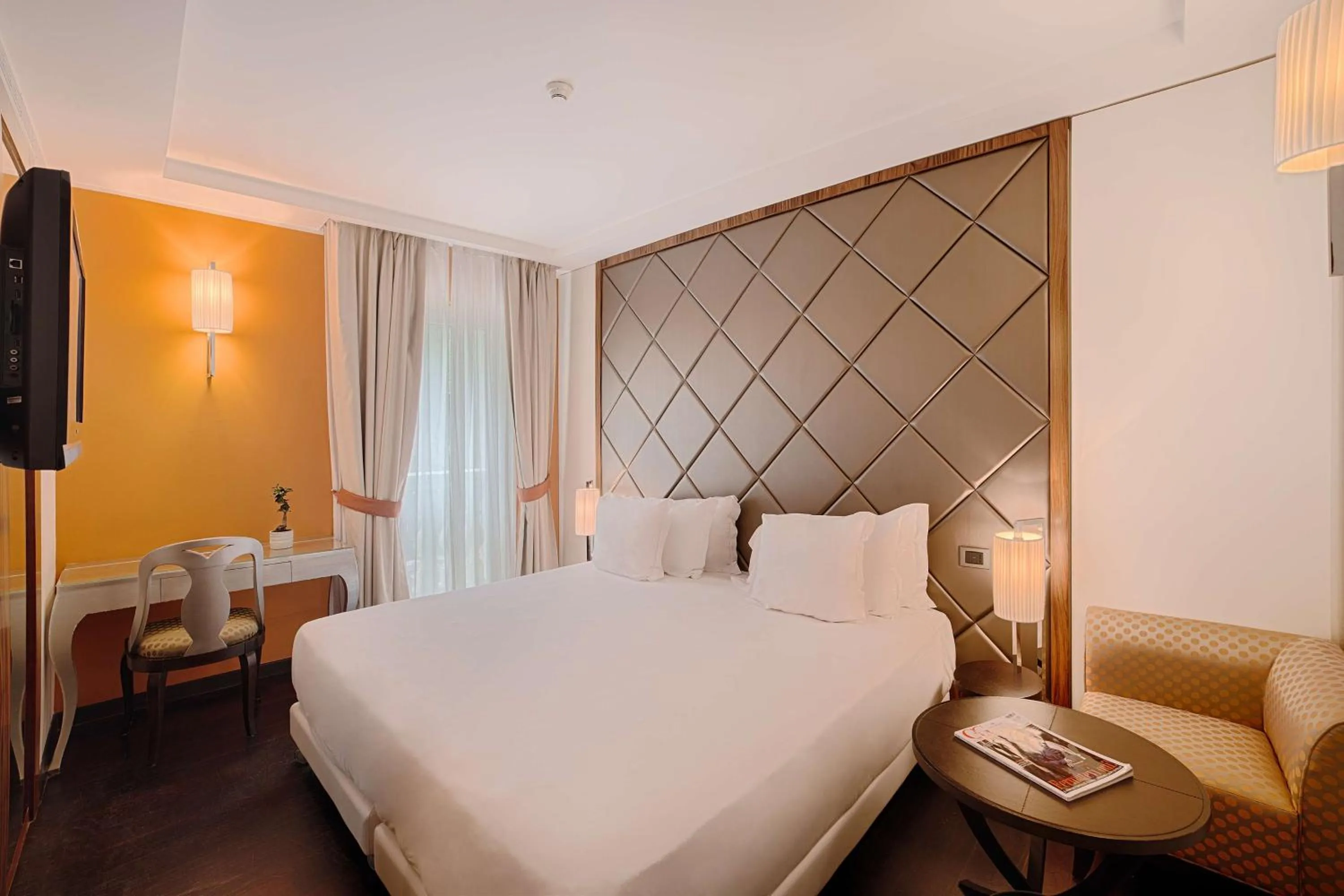 Bedroom, Bed in NH Collection Taormina