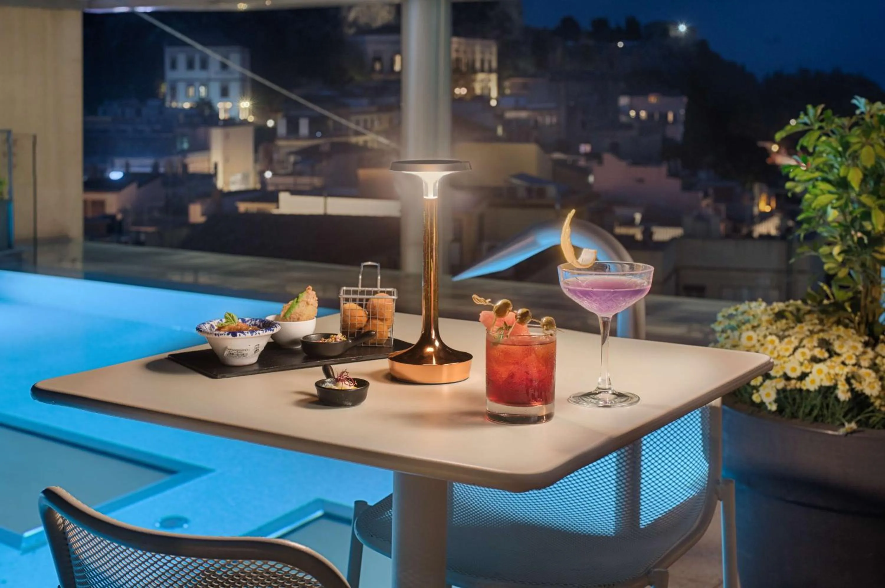 Food and drinks in NH Collection Taormina