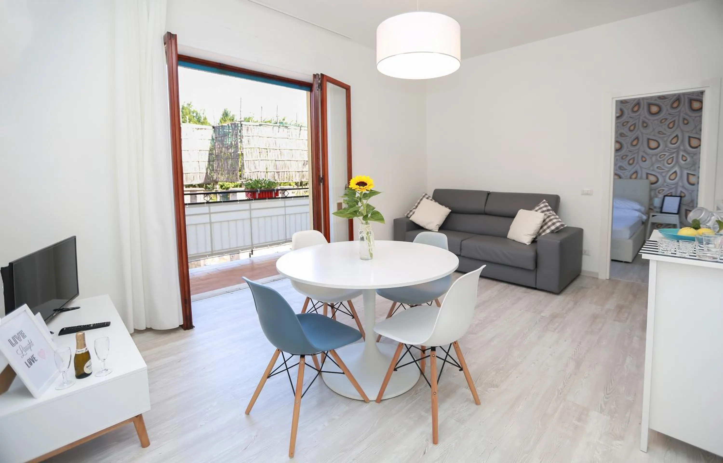 Kitchen or kitchenette in Flower Suites Sorrento