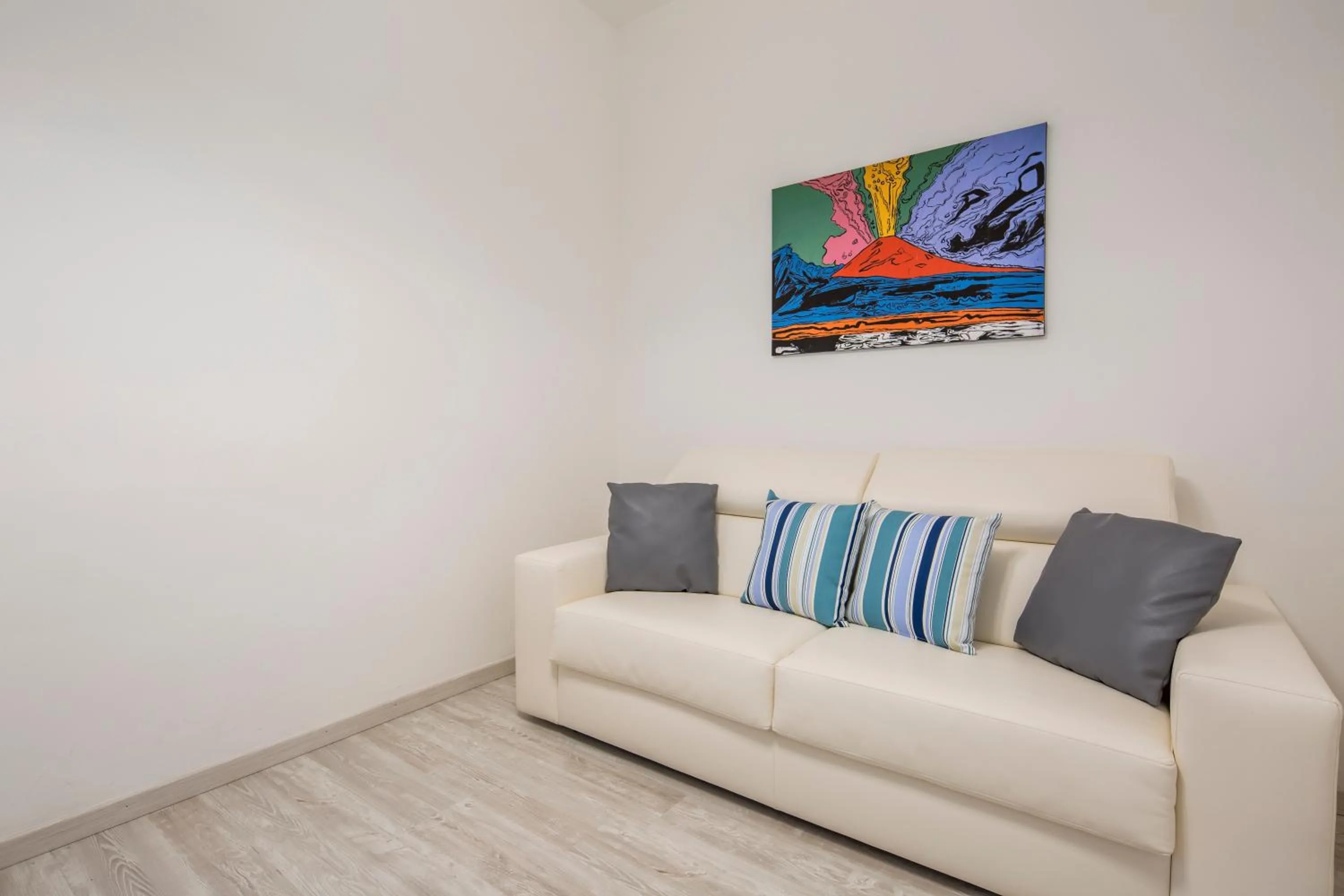 Bed in Flower Suites Sorrento