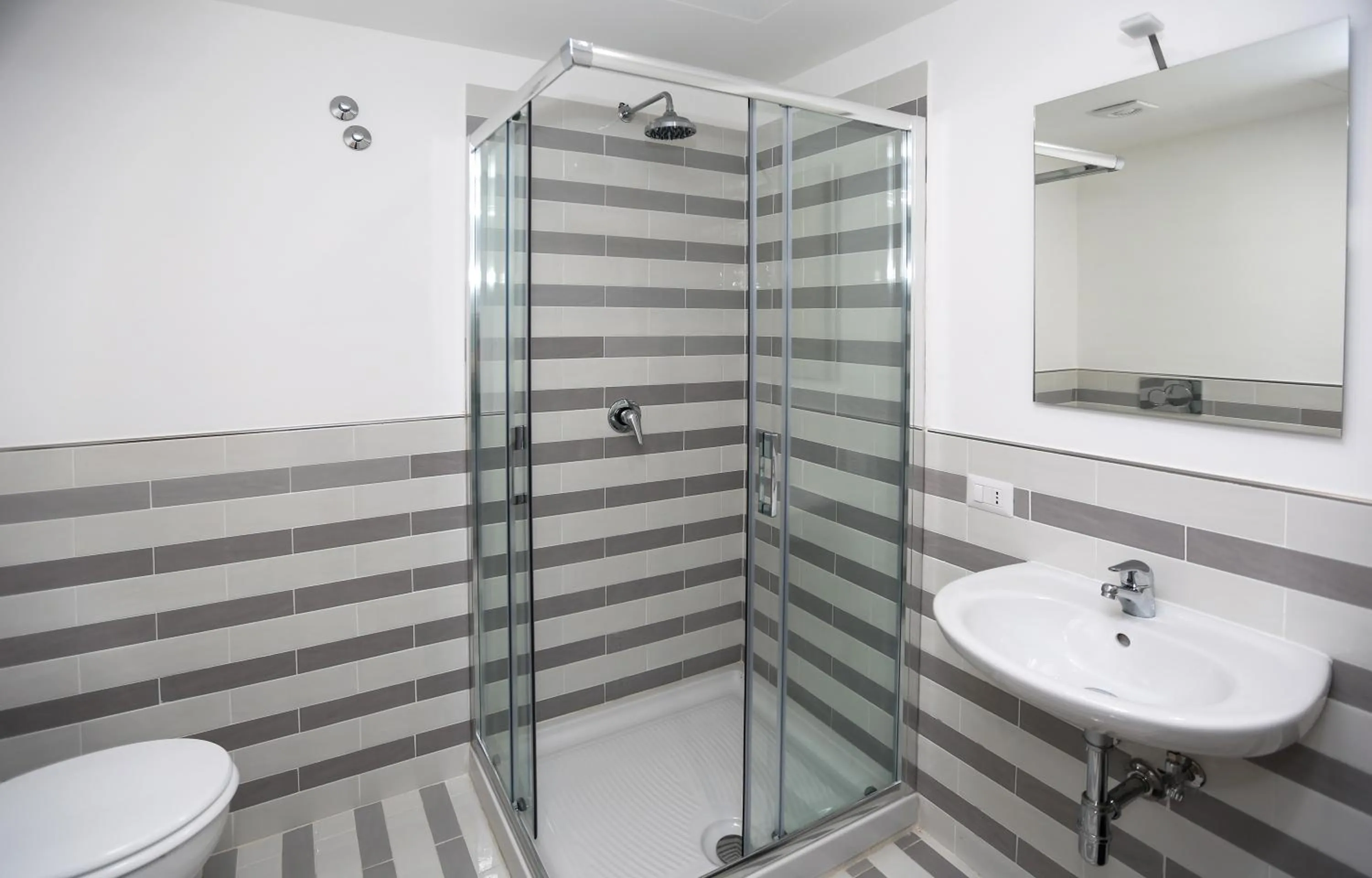 Bathroom in Flower Suites Sorrento