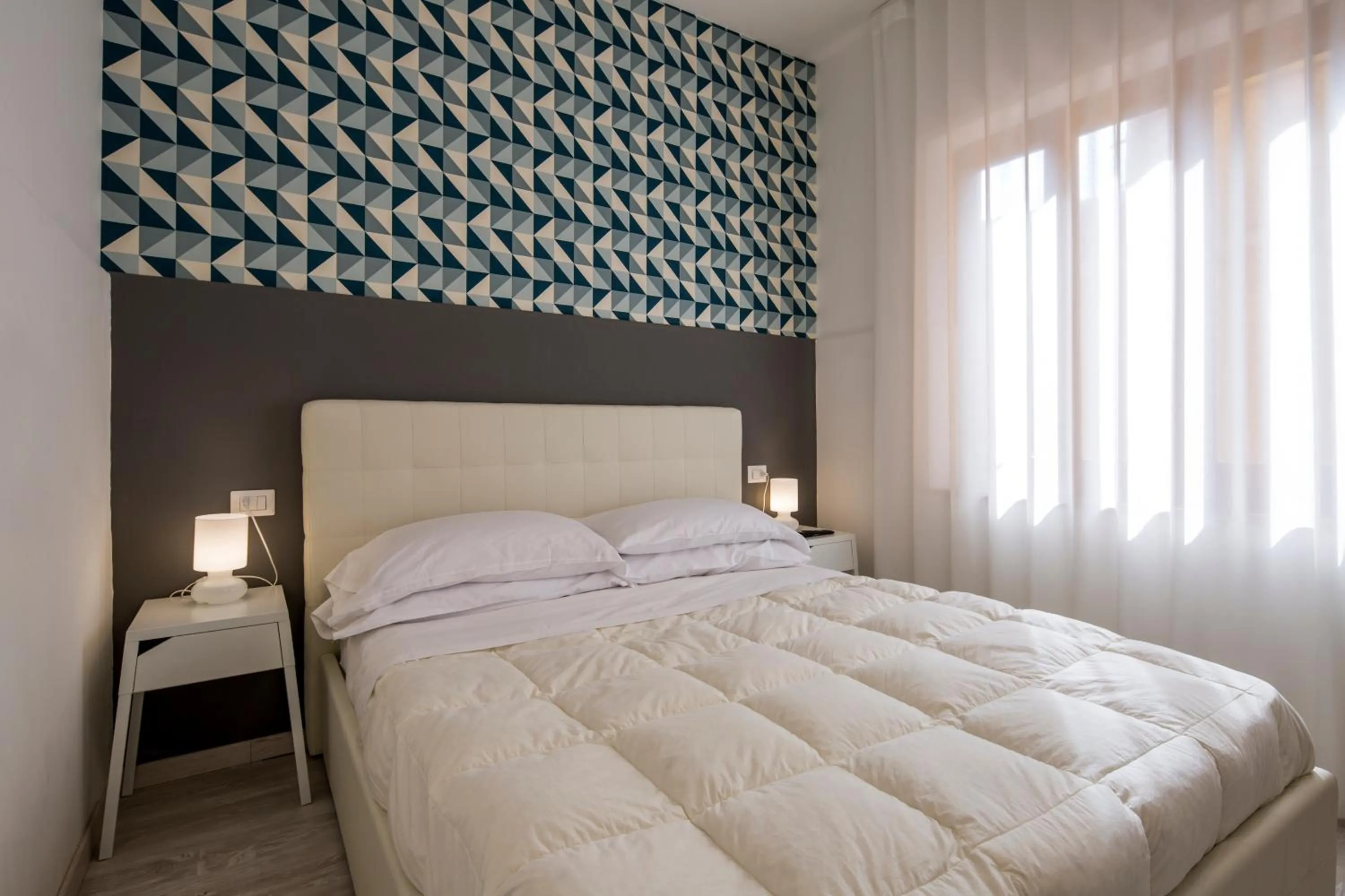 Bedroom, Bed in Flower Suites Sorrento