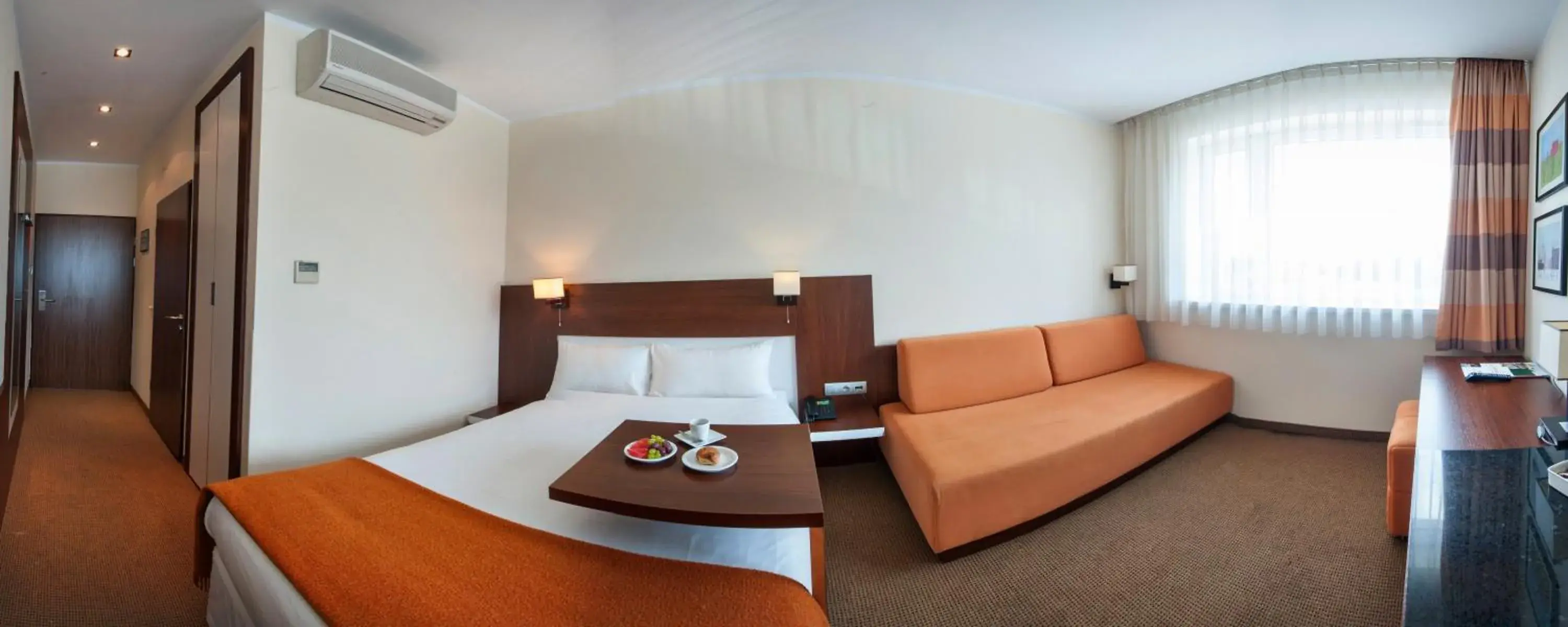 Day, Bed in Desilva Inn Katowice Airport Day, Bed in Desilva Inn Katowice Airport
