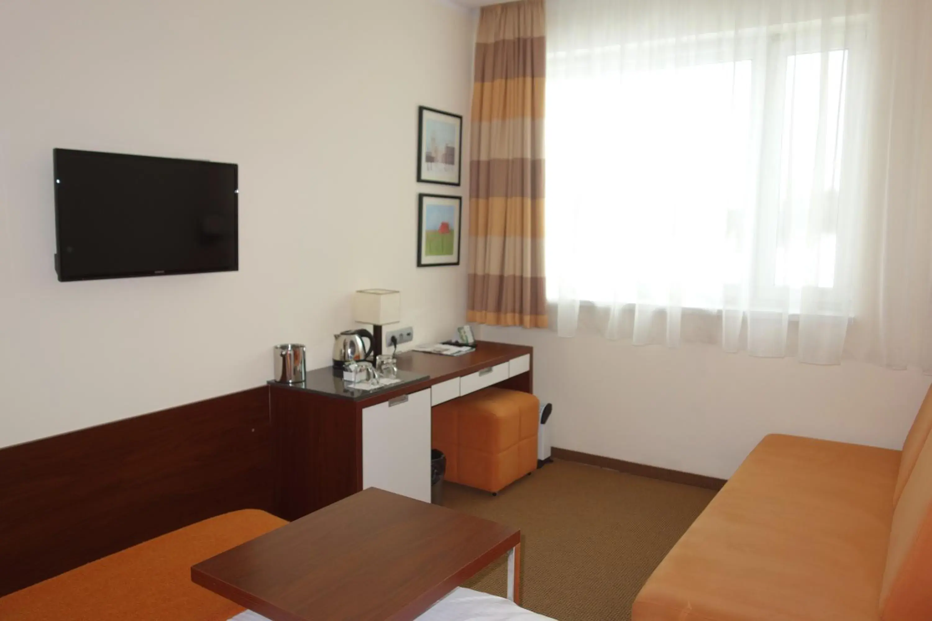Photo of the whole room in Desilva Inn Katowice Airport Photo of the whole room in Desilva Inn Katowice Airport