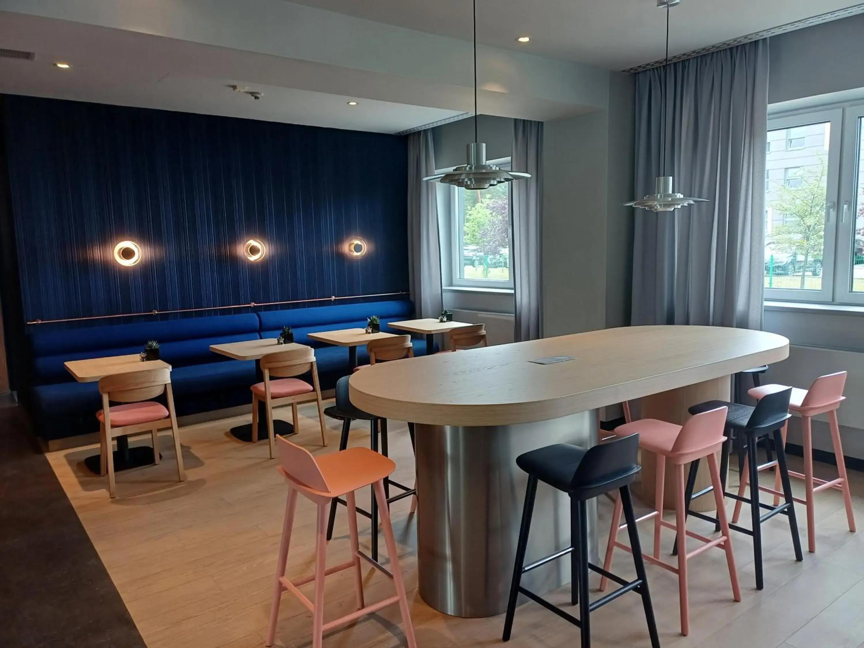 Restaurant/places to eat in Desilva Inn Katowice Airport Restaurant/places to eat in Desilva Inn Katowice Airport