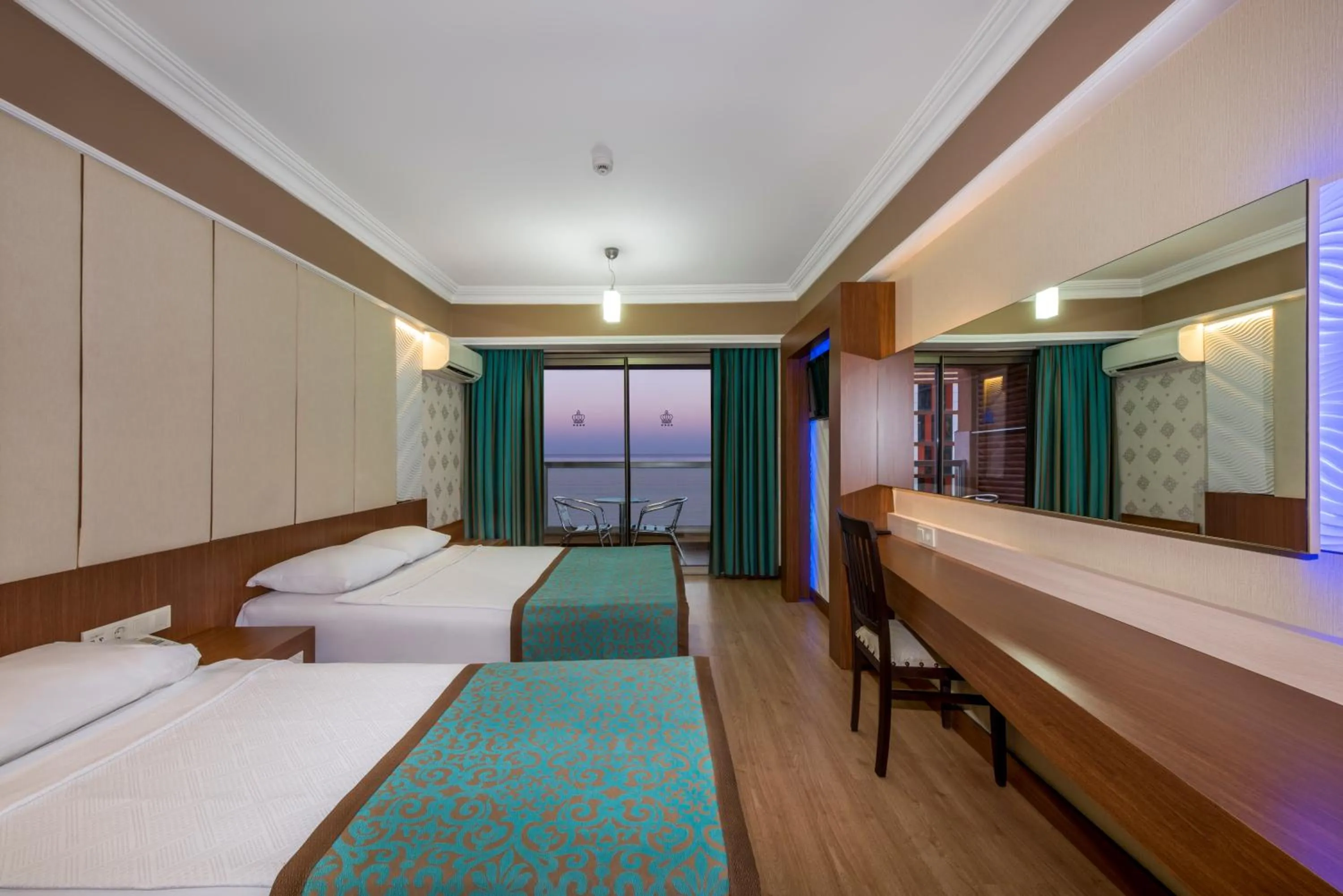 Bed in Tac Premier Hotel & Spa